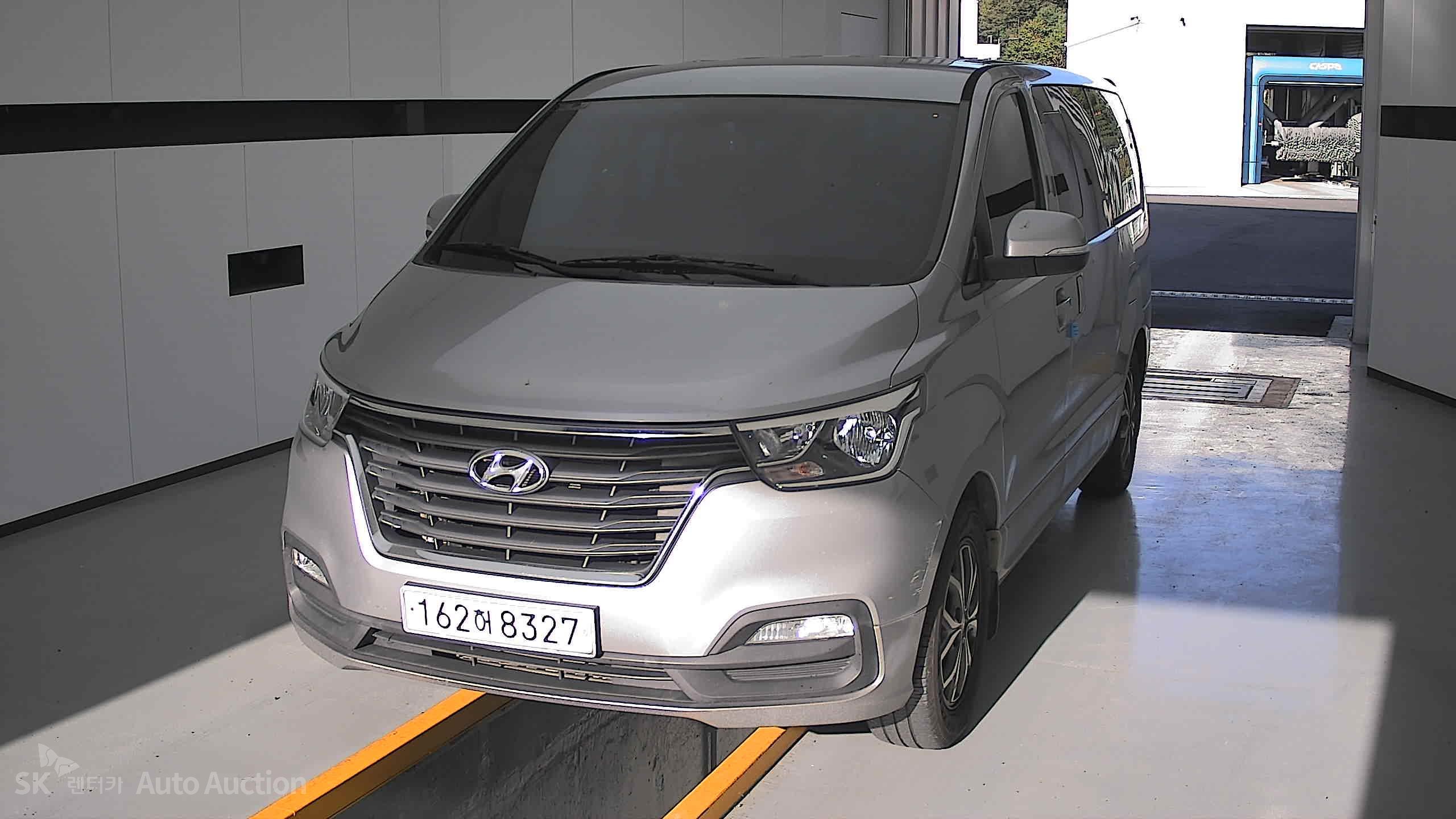 Hyundai Grand Starex