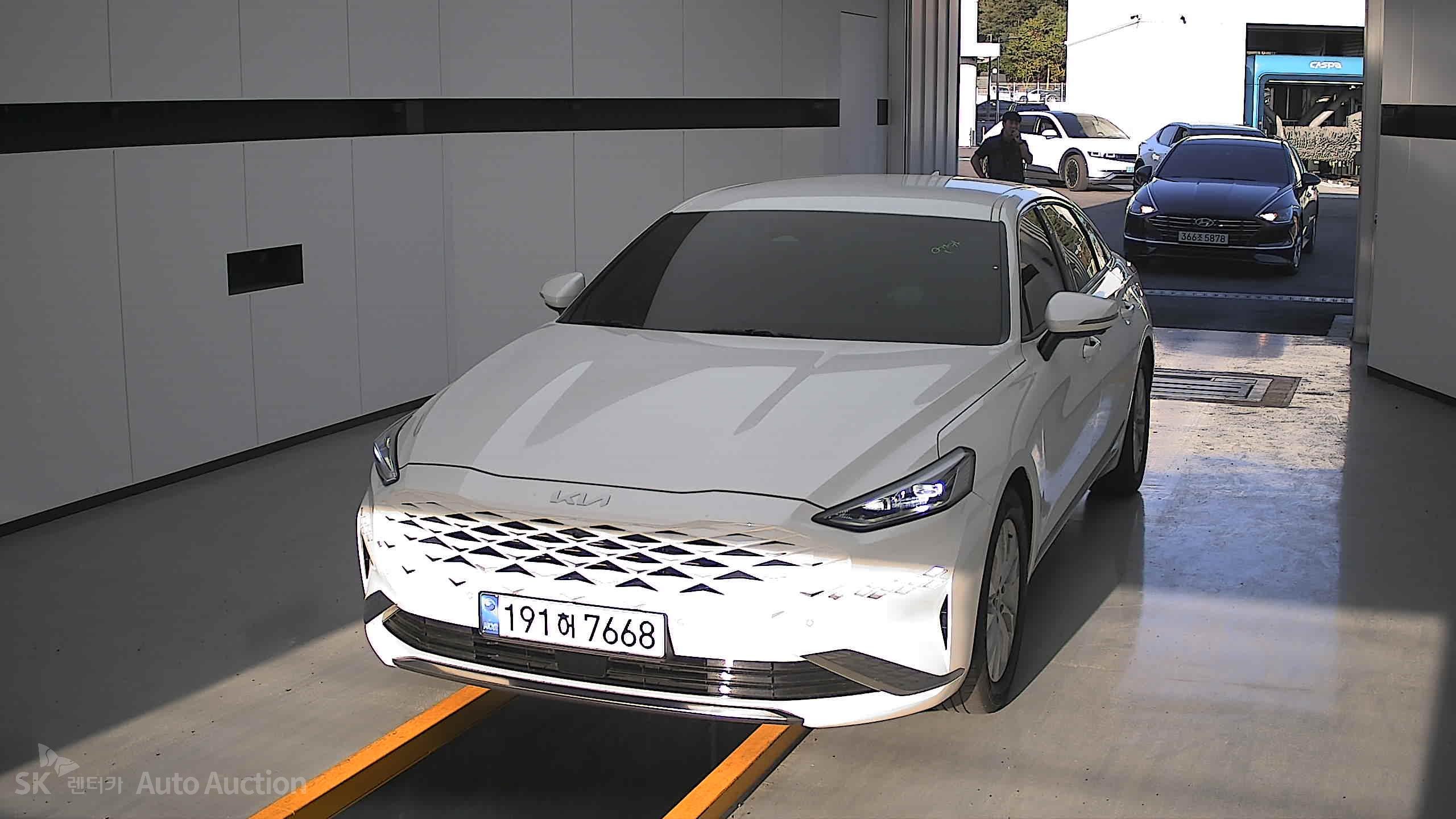 Kia K8
