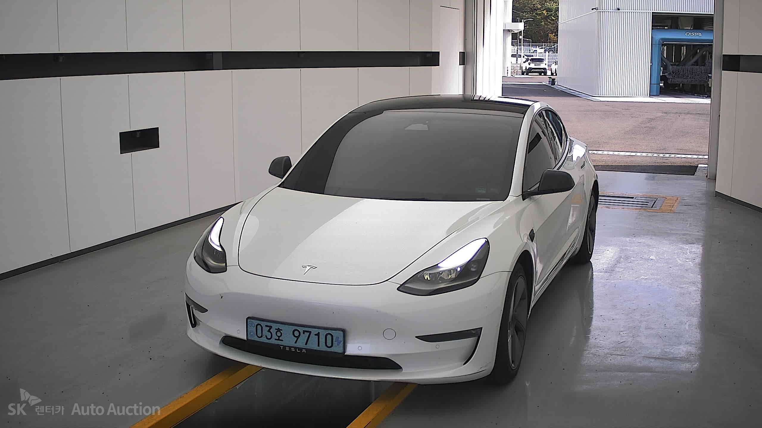 تيسلا Model 3