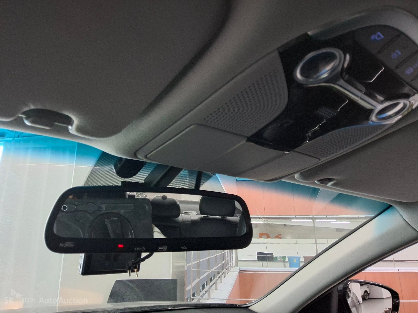 صورة إضافية