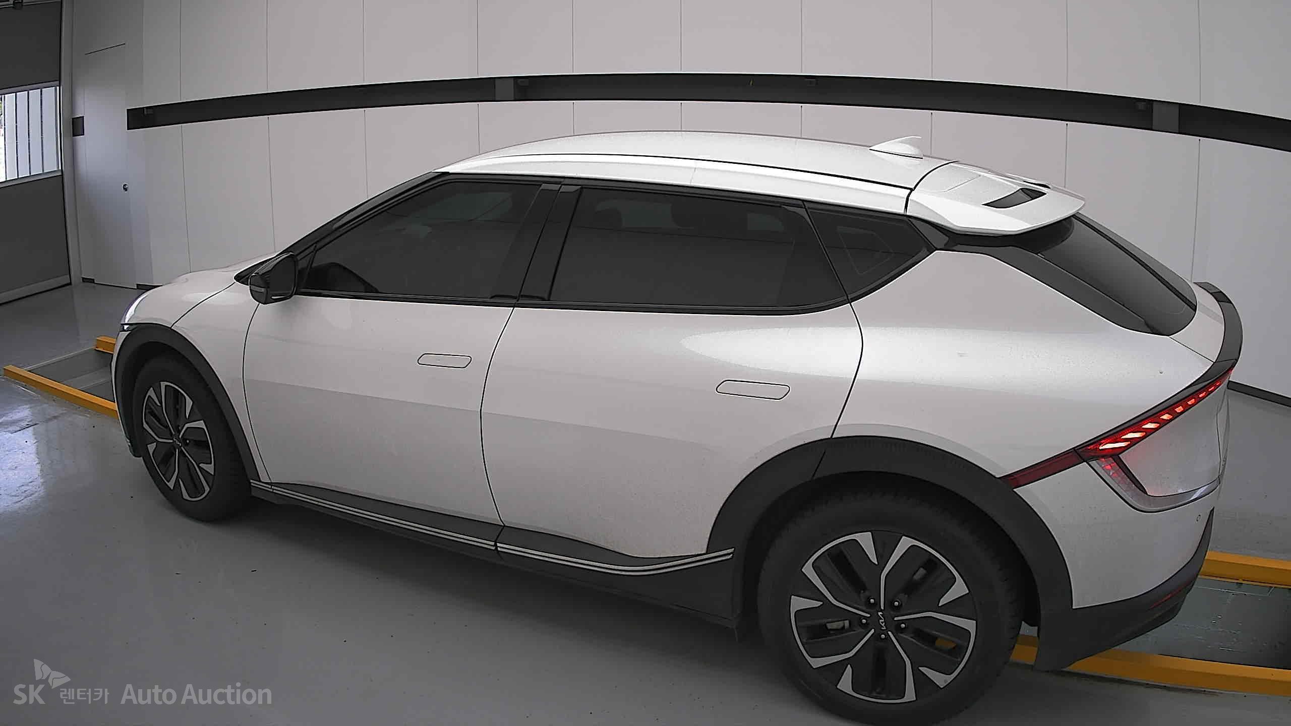 2022 - kia ev6