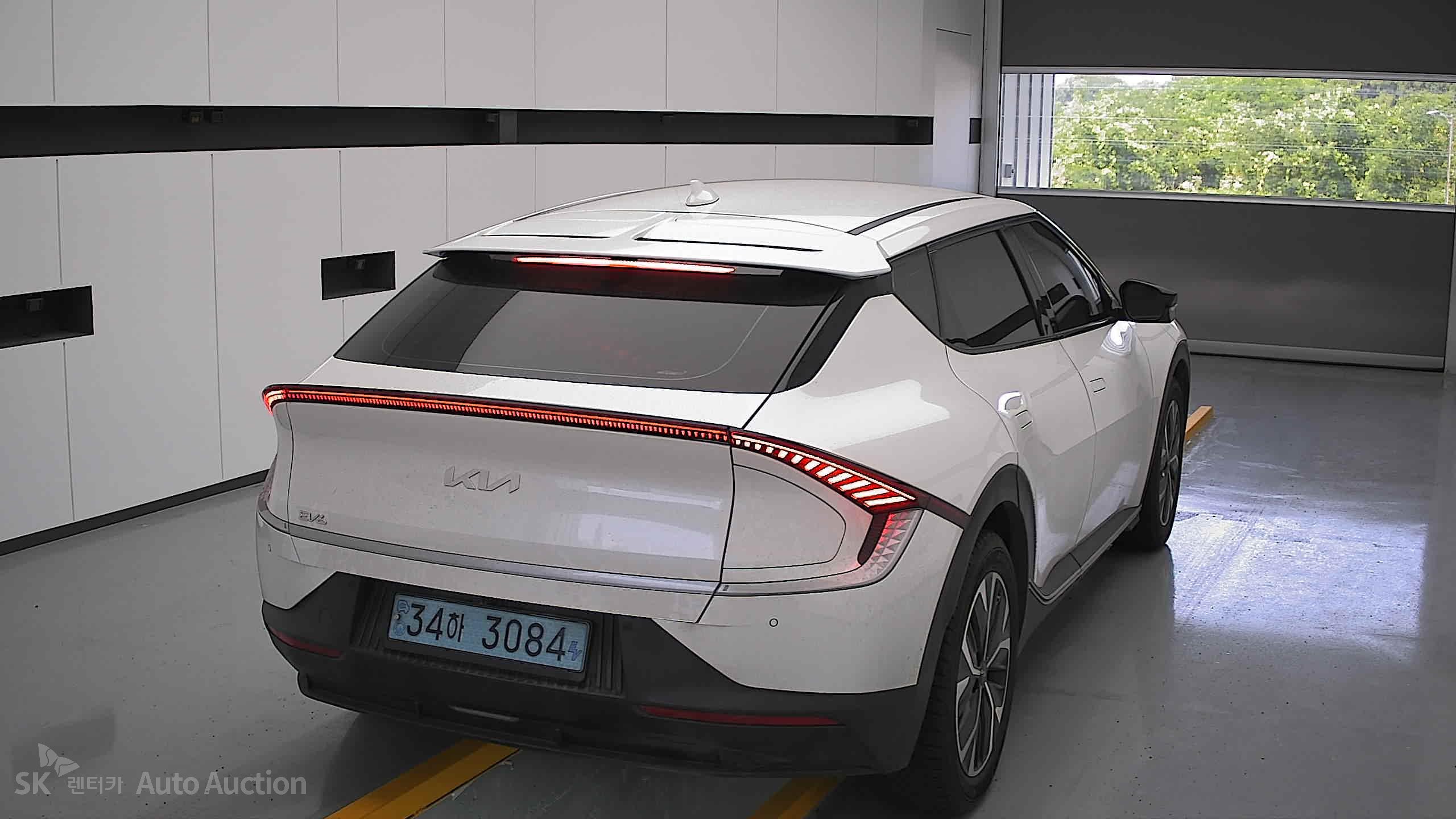 2022 - kia ev6