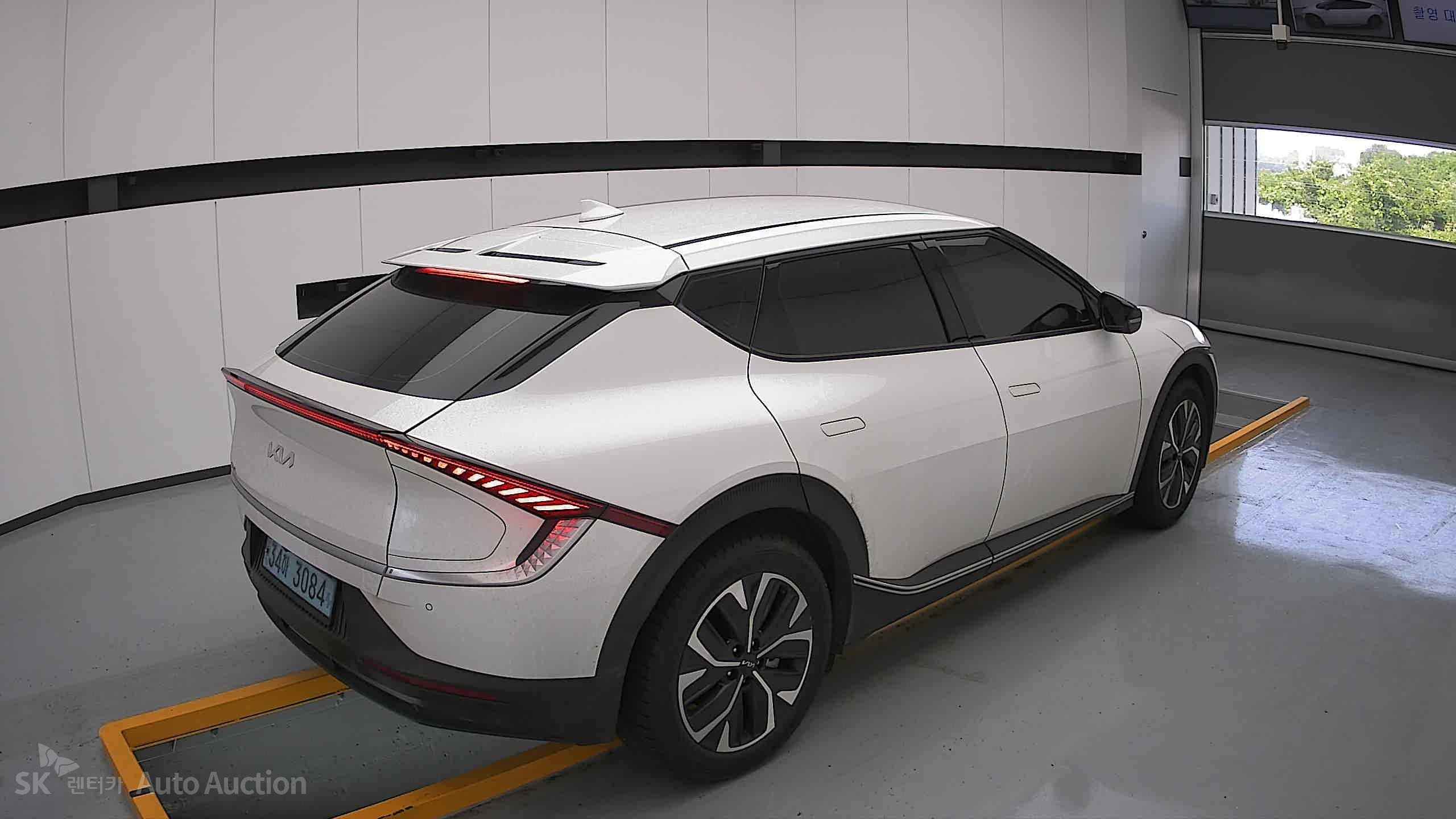 2022 - kia ev6