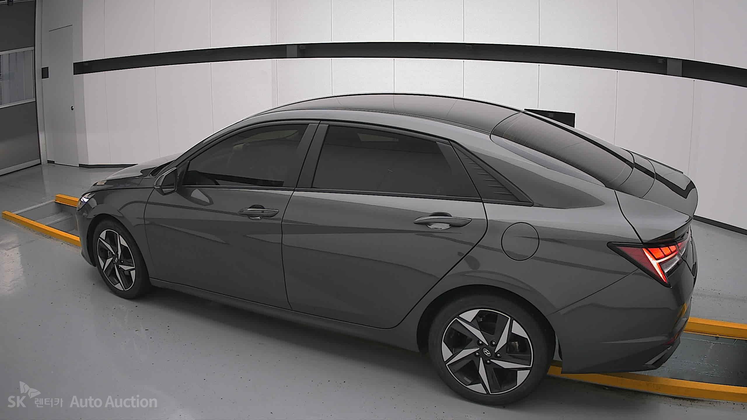 2021 - hyundai avante