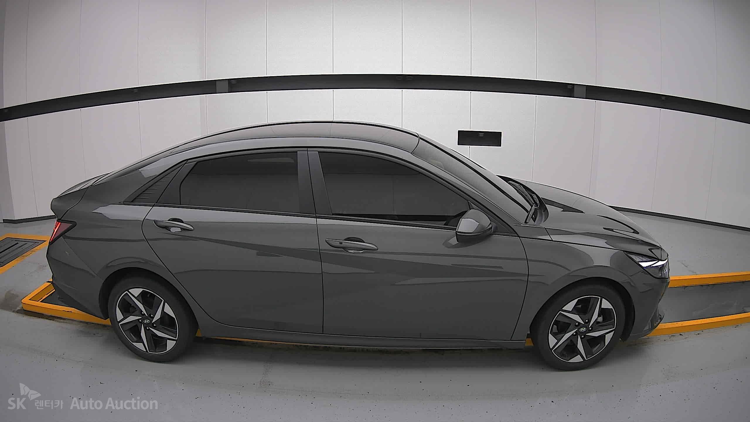 2021 - hyundai avante