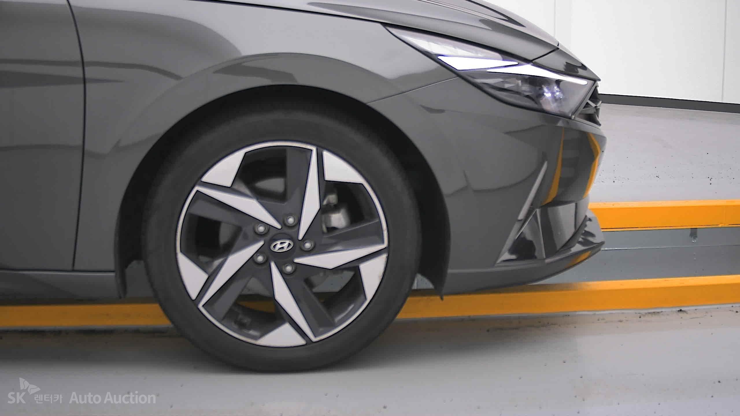 2021 - hyundai avante
