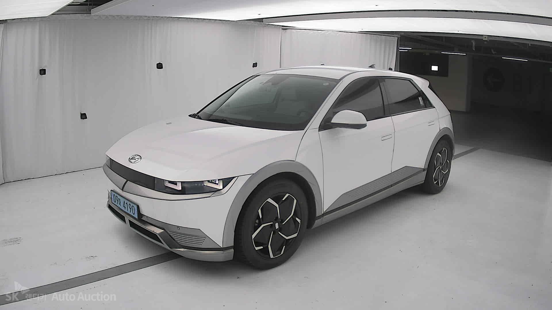 هيونداي Ioniq 2023 — صورة 11