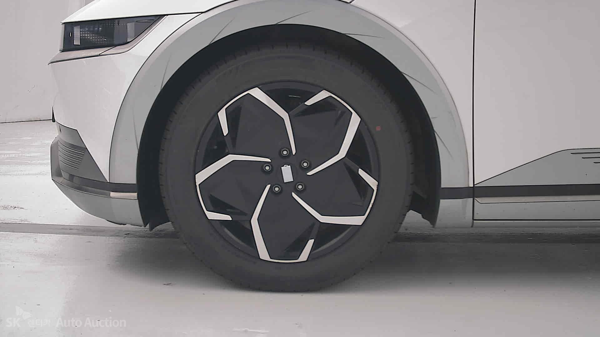 هيونداي Ioniq 2023 — صورة 25