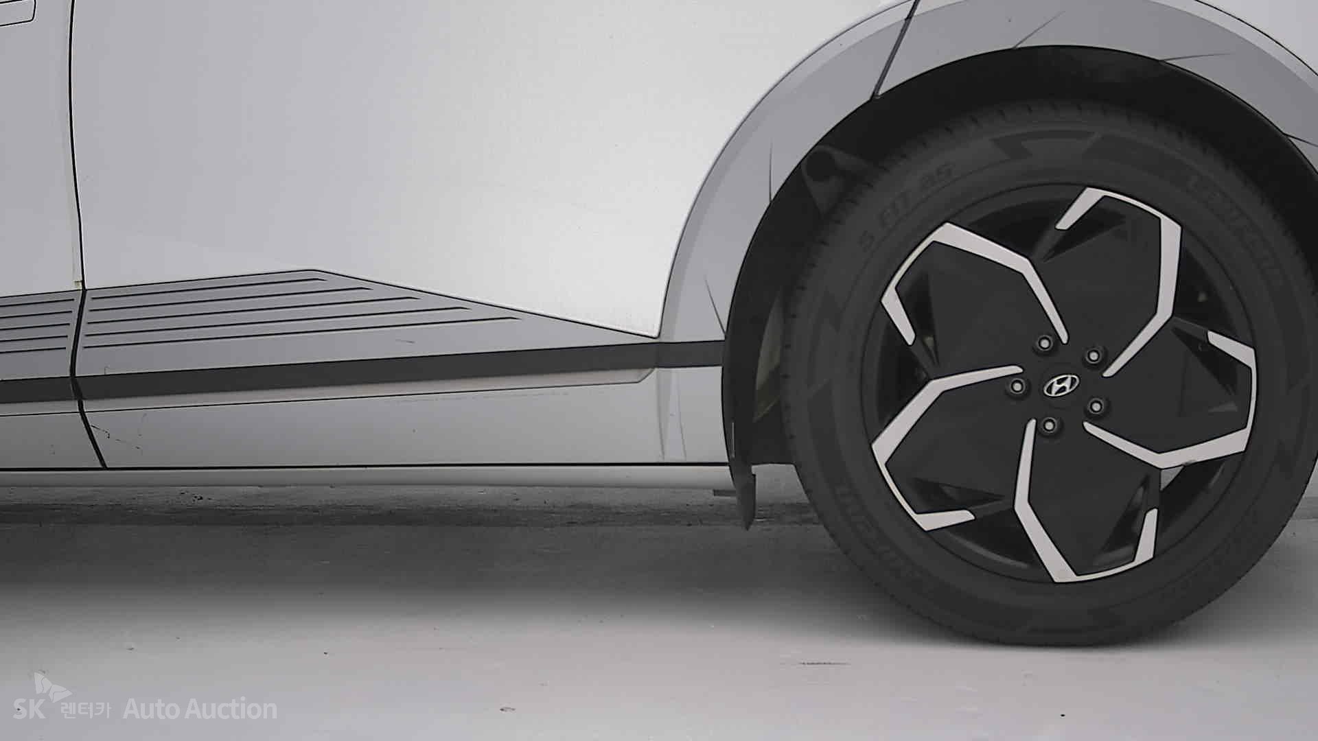هيونداي Ioniq 2023 — صورة 26