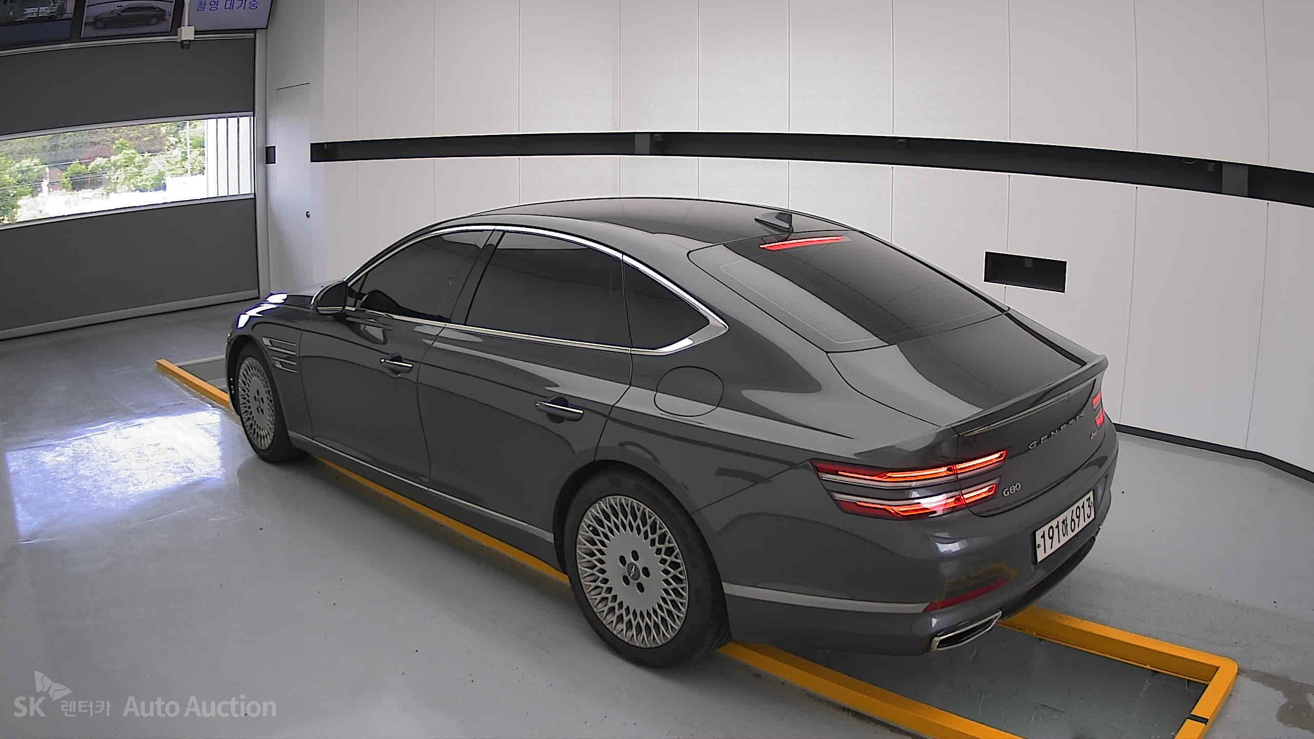 2022 - genesis g80