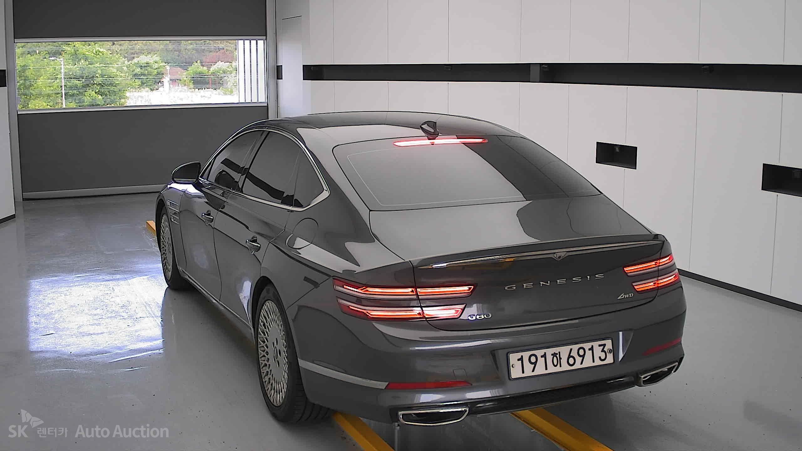 2022 - genesis g80