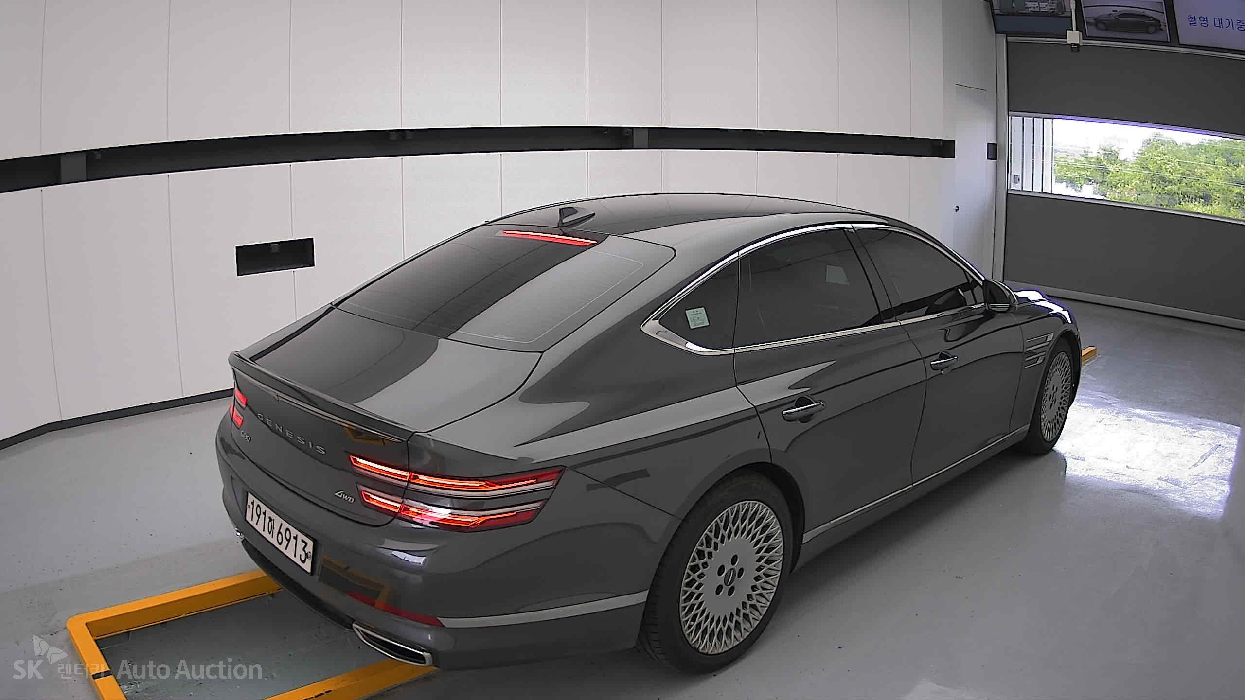 2022 - genesis g80