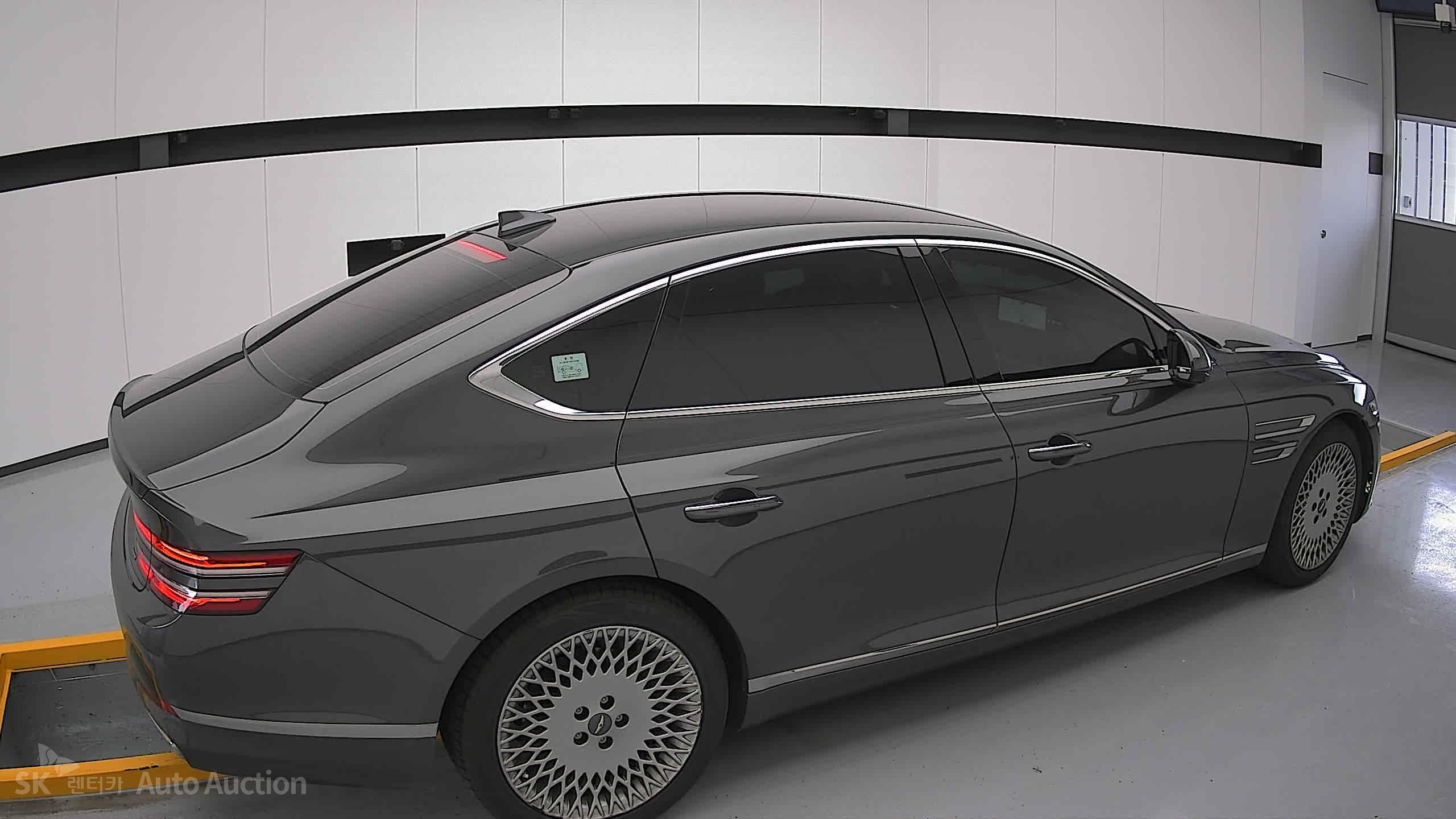 2022 - genesis g80
