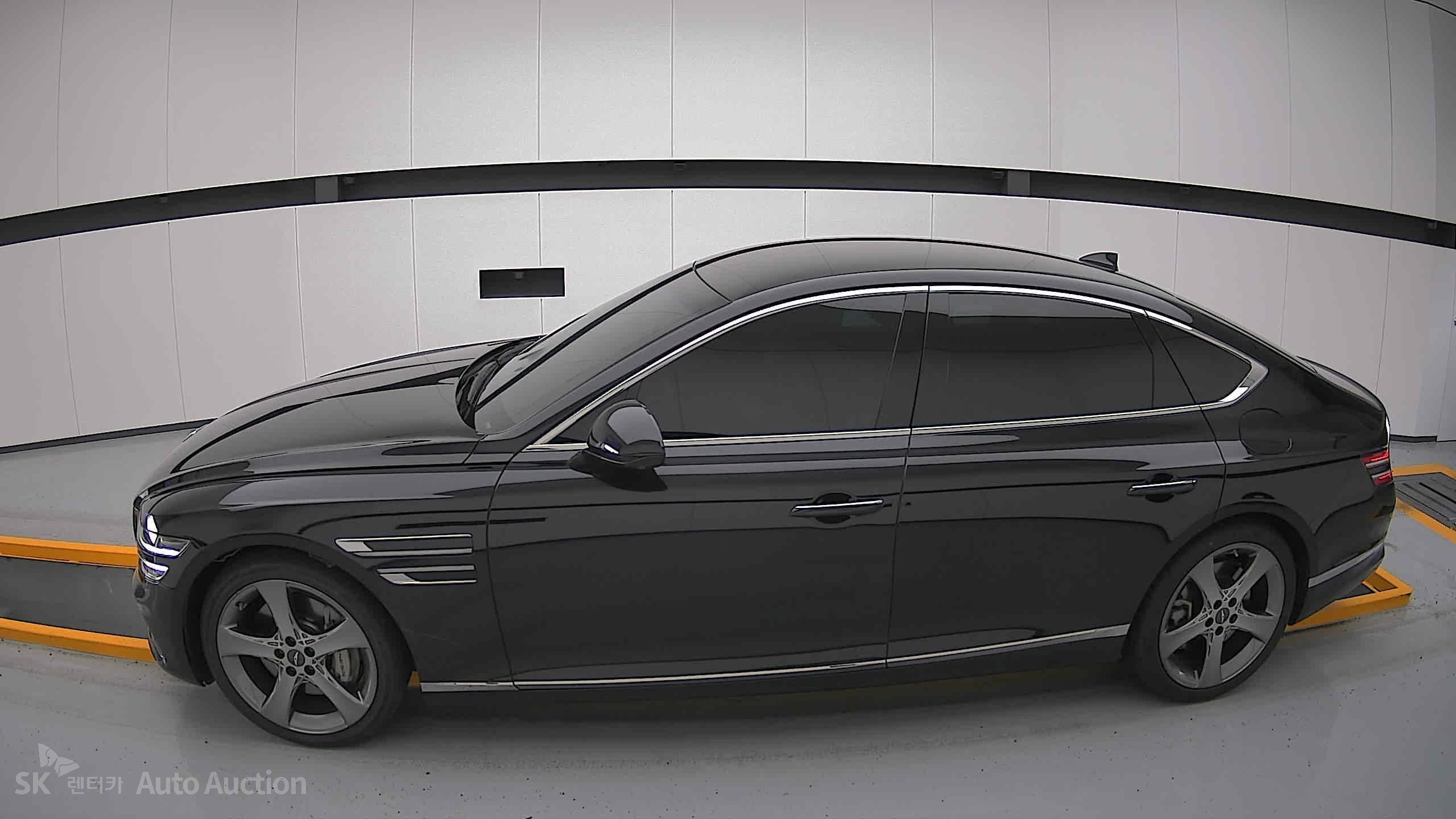 2021 - genesis g80