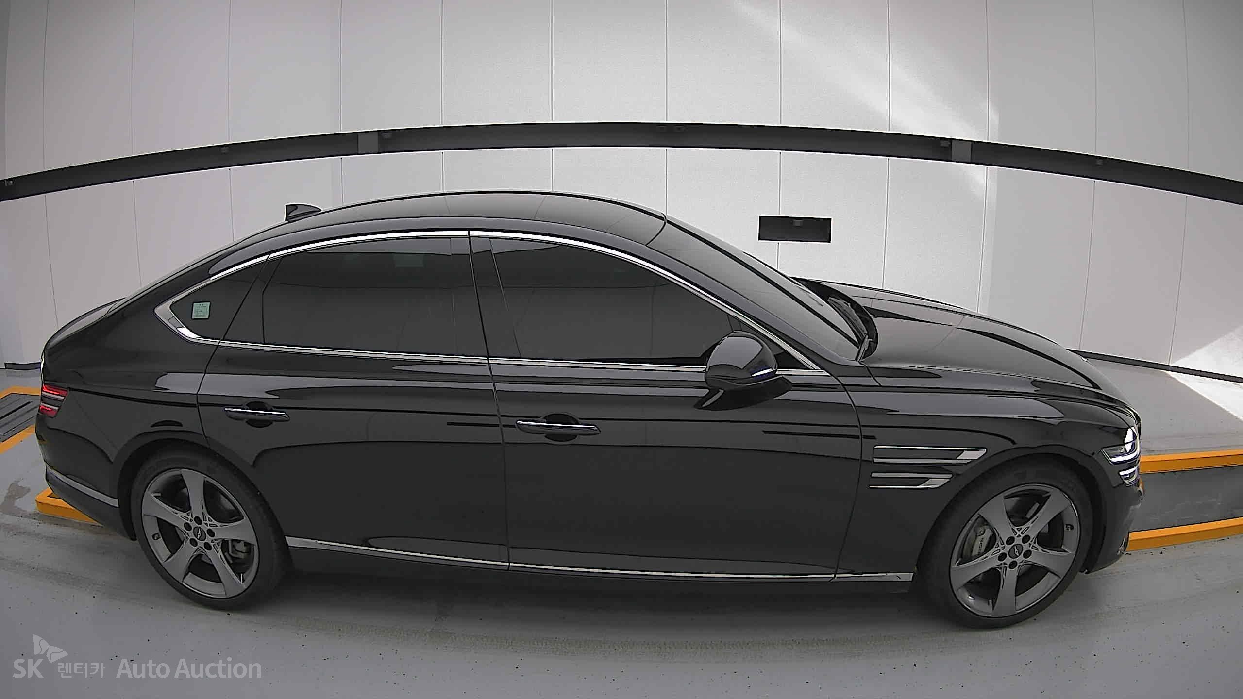 2021 - genesis g80