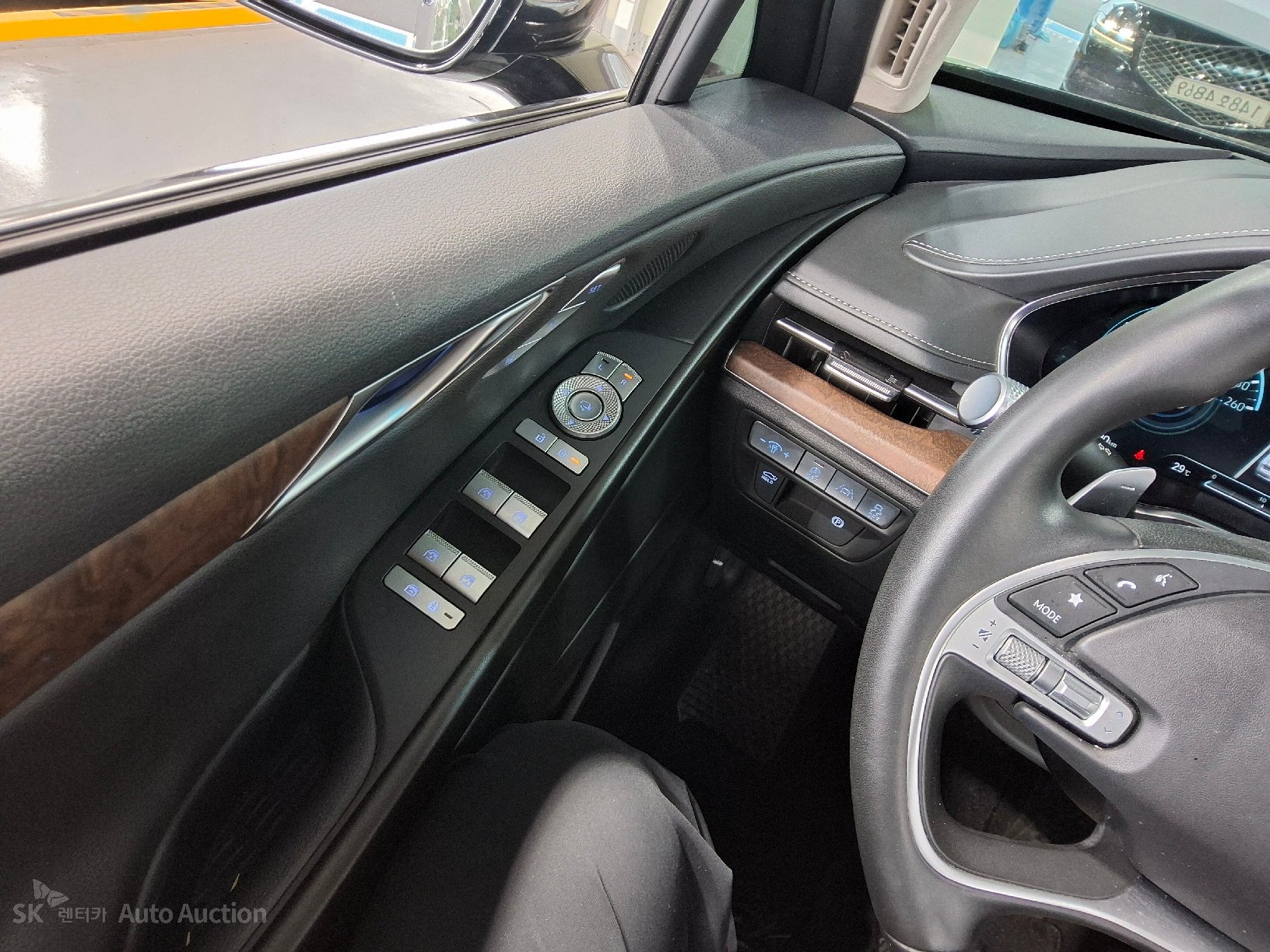 2021 - genesis g80