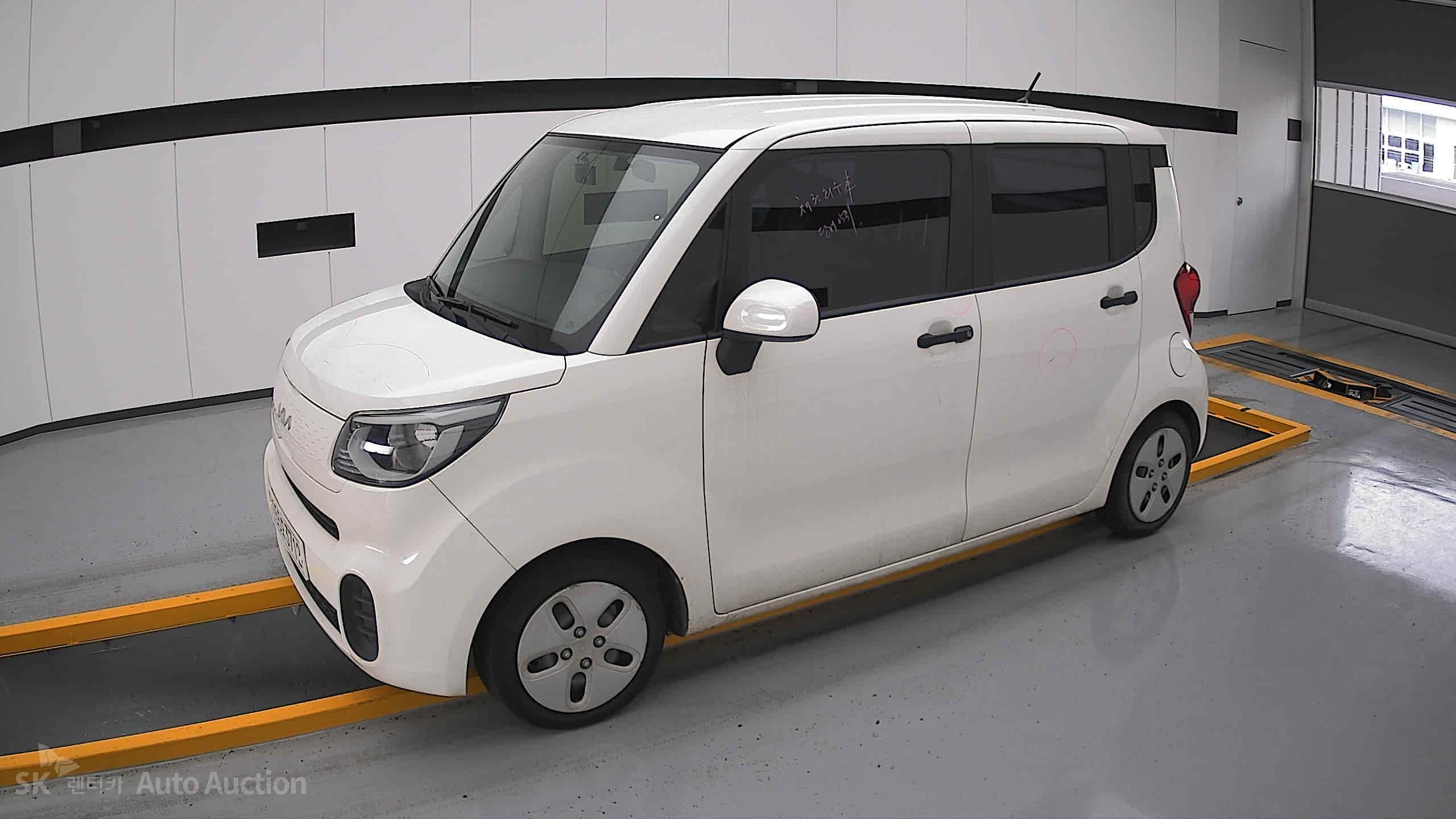 2022 - kia ray