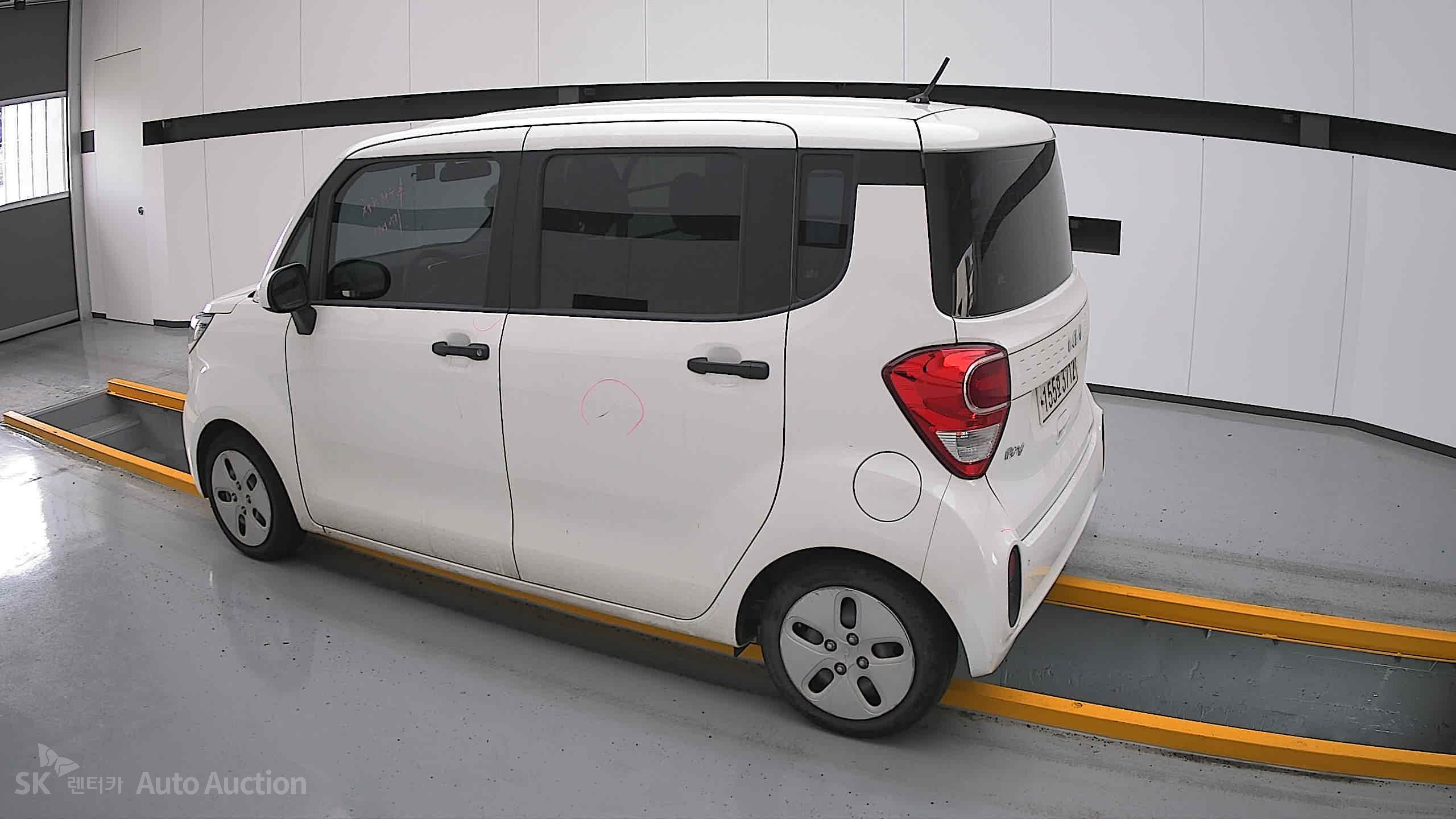 2022 - kia ray