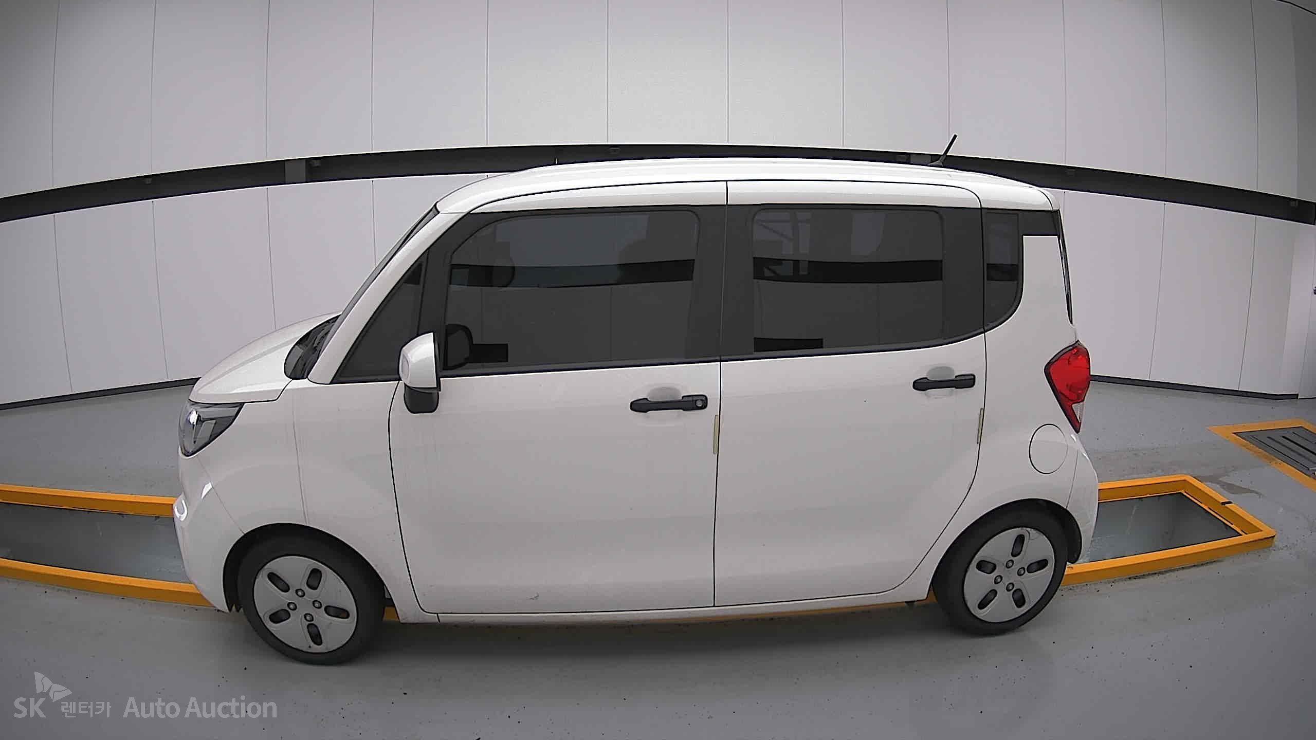 2022 - kia ray