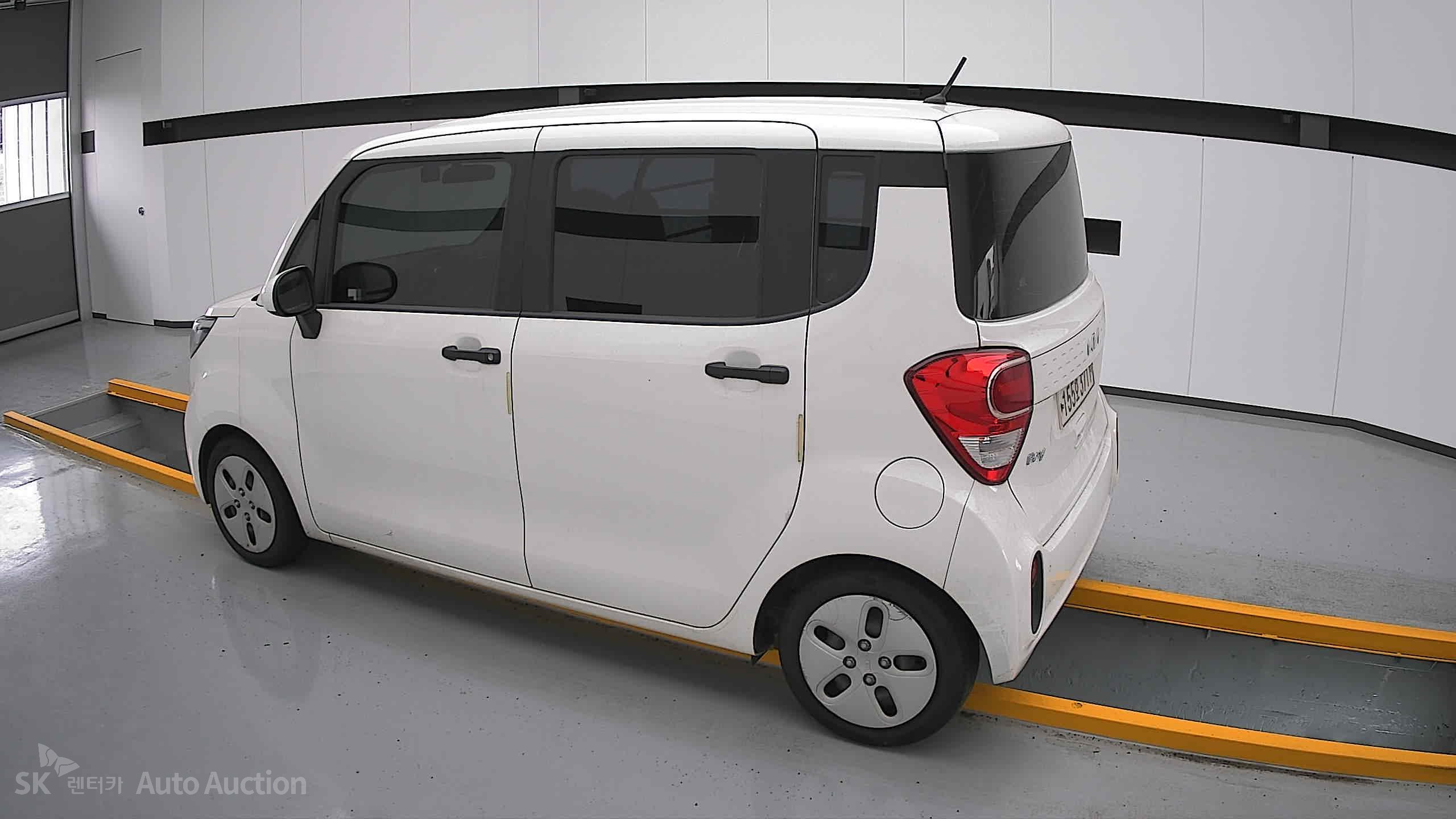 2022 - kia ray