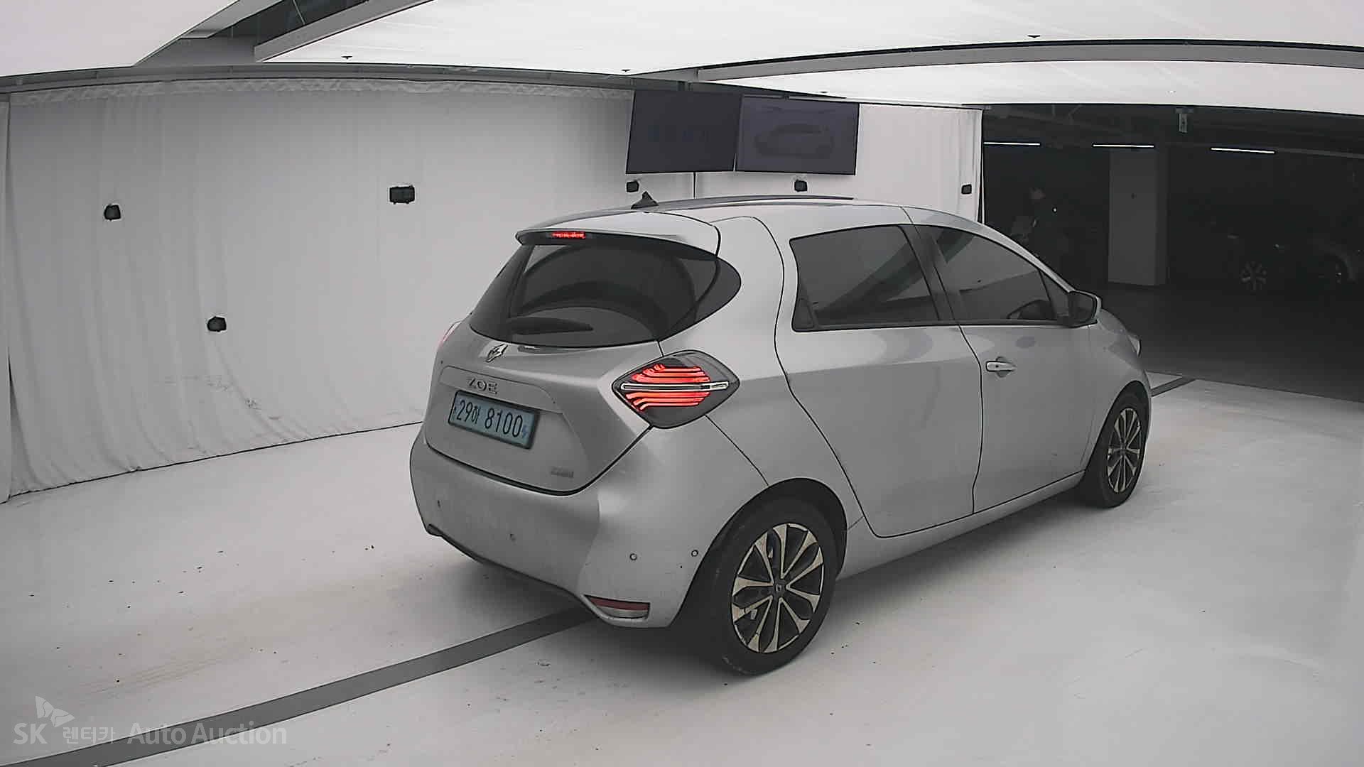 صورة إضافية