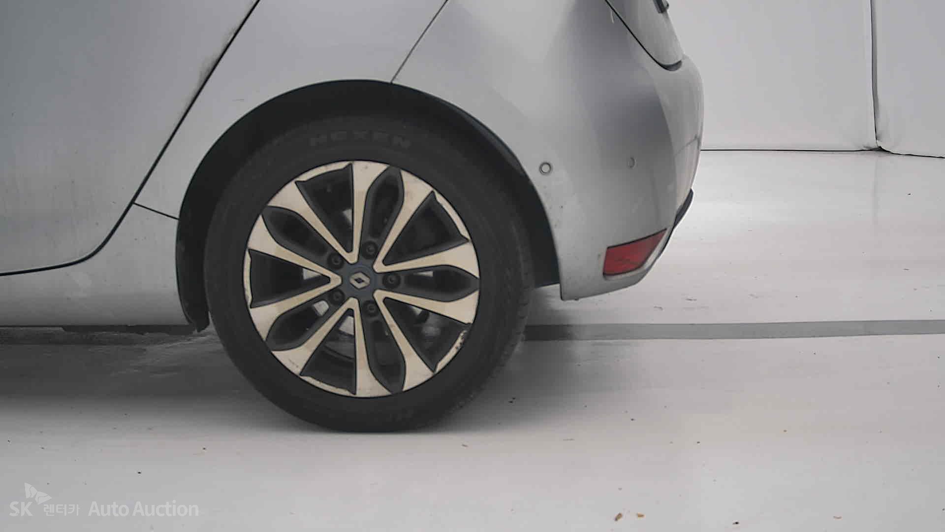 صورة إضافية