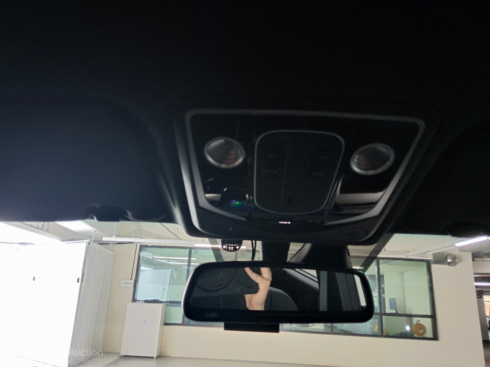 صورة إضافية