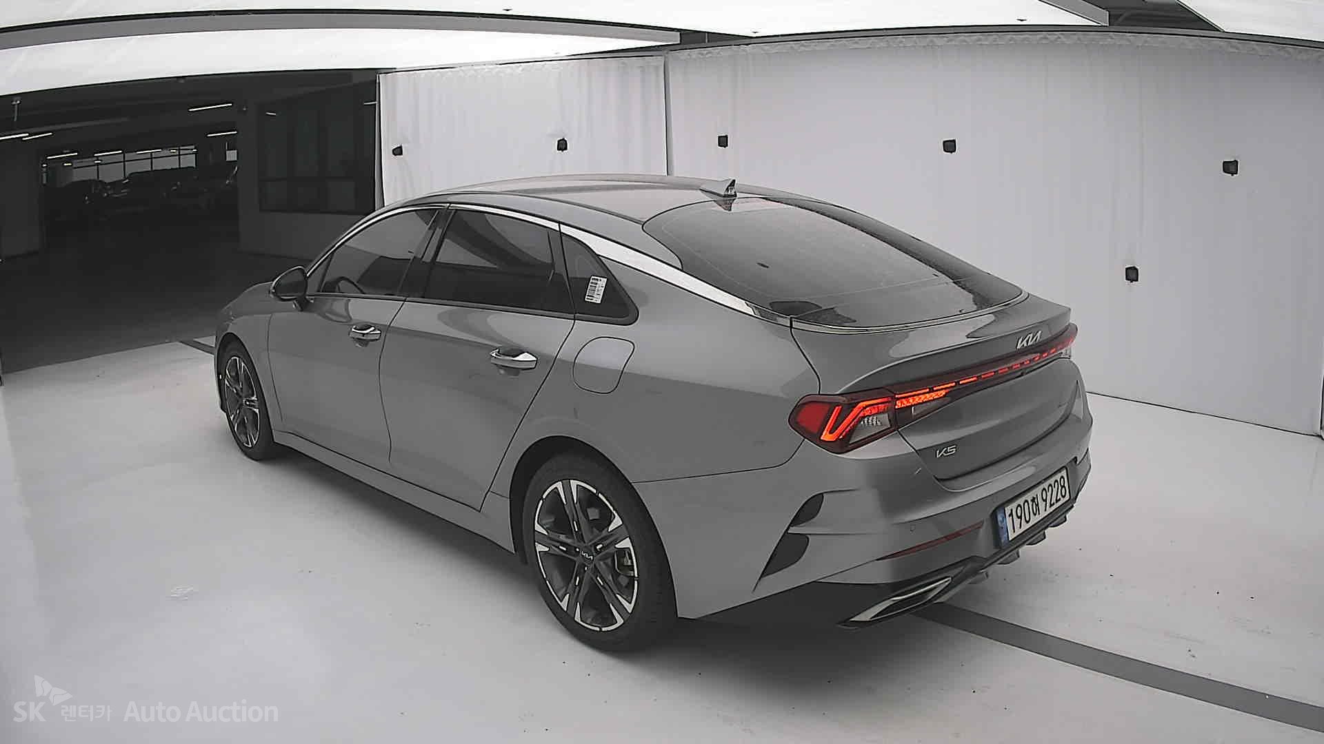 صورة إضافية