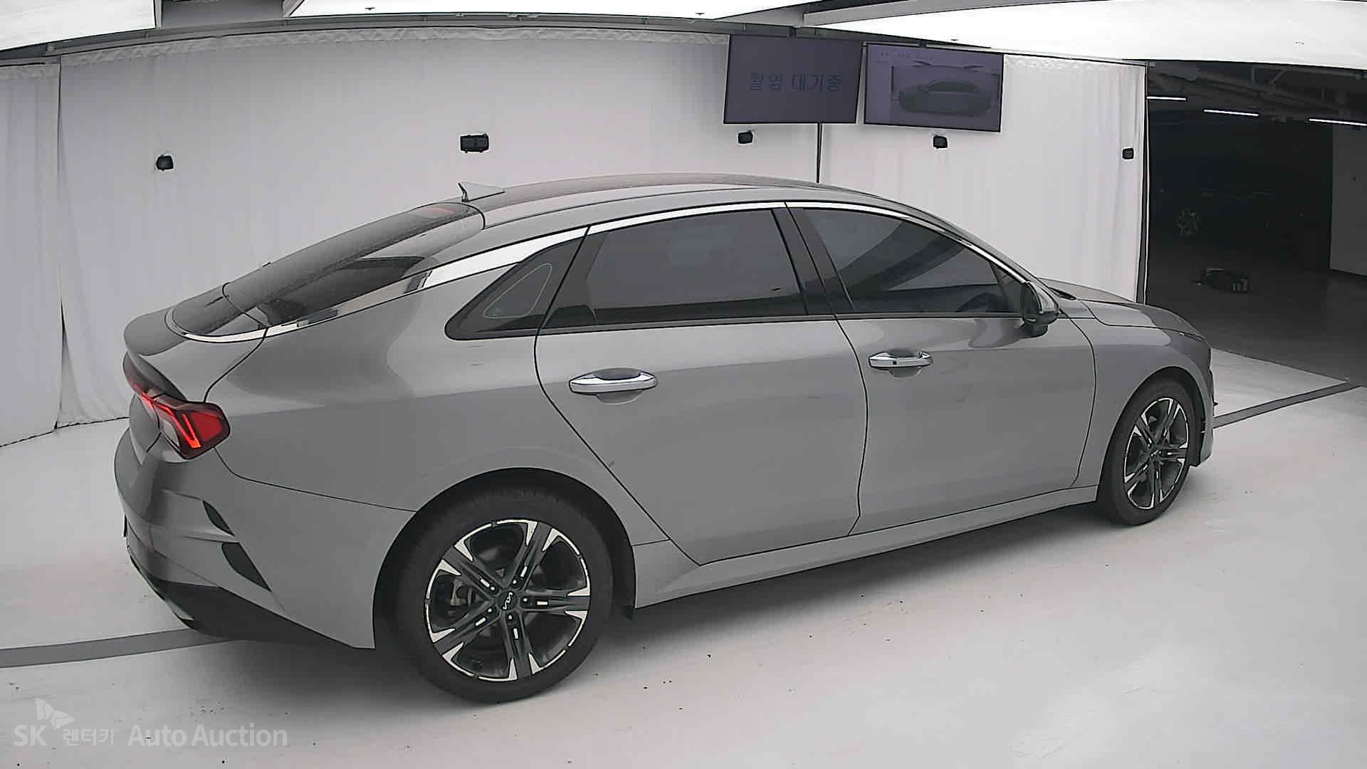 صورة إضافية