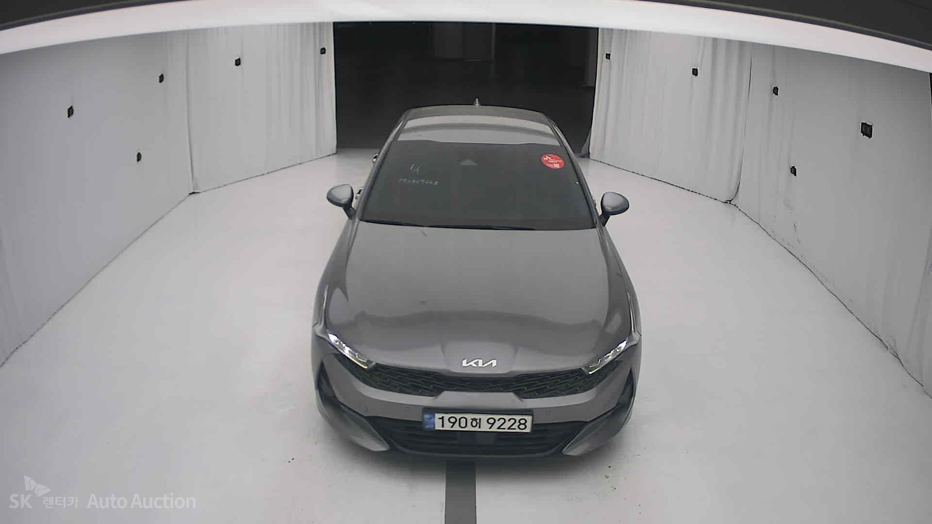 صورة إضافية