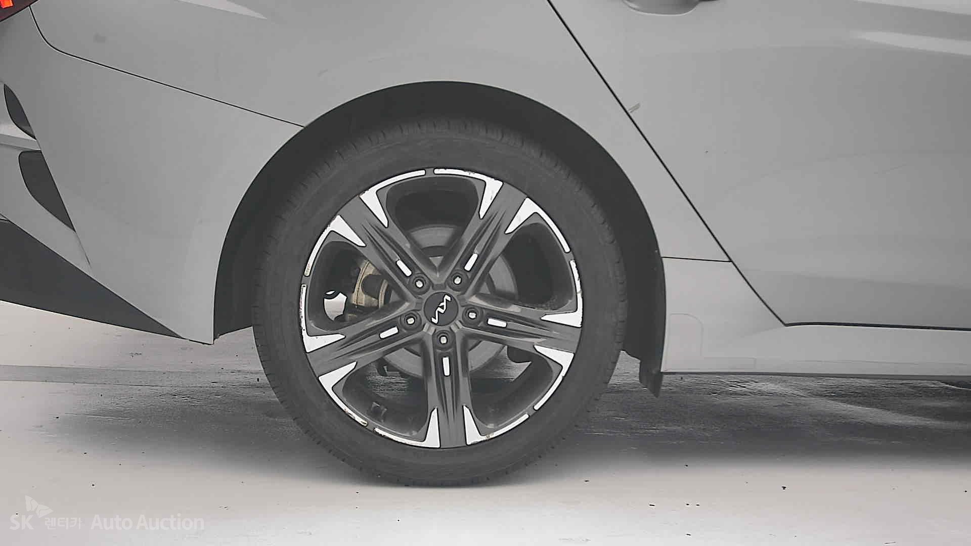 صورة إضافية