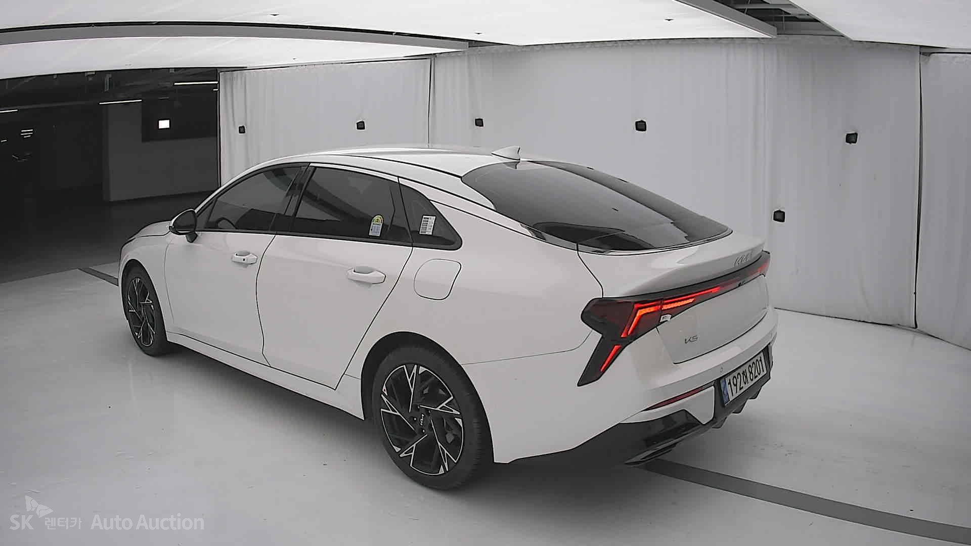 صورة إضافية