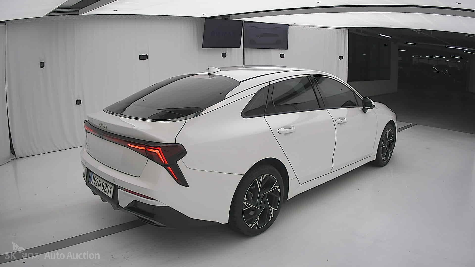 صورة إضافية