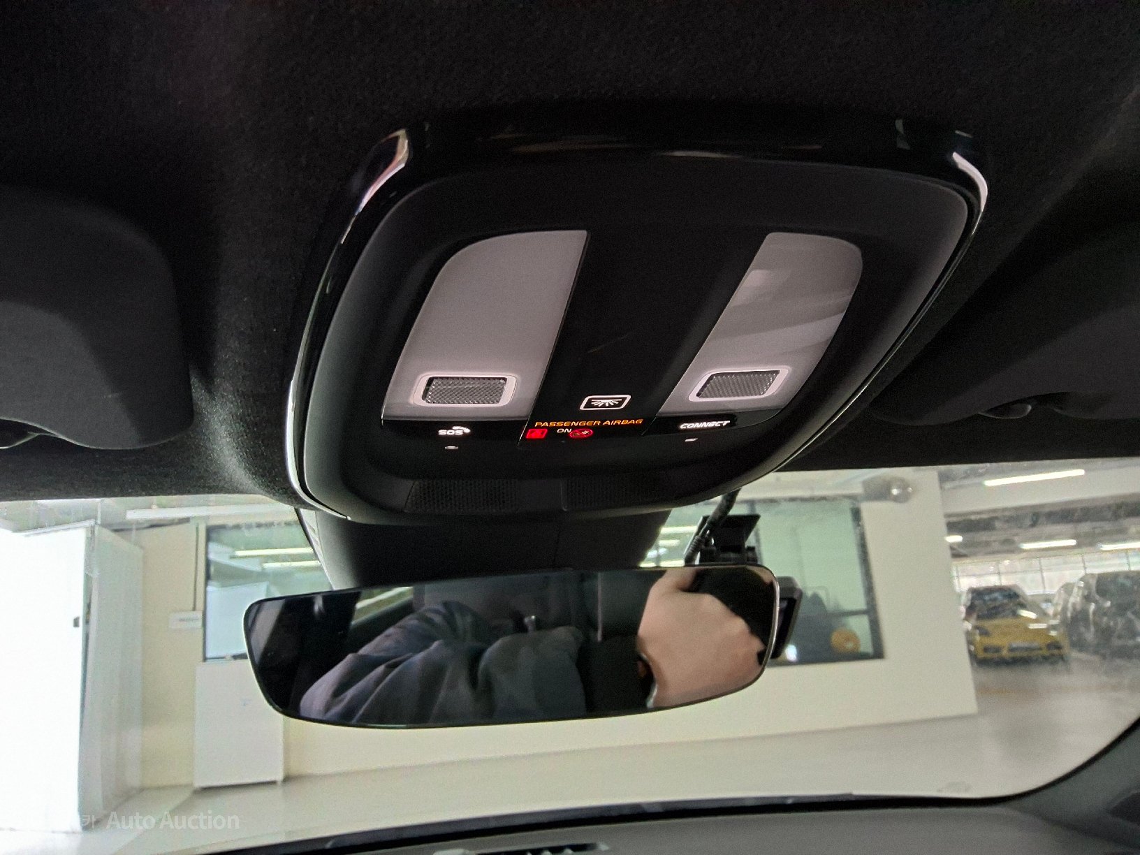 صورة إضافية