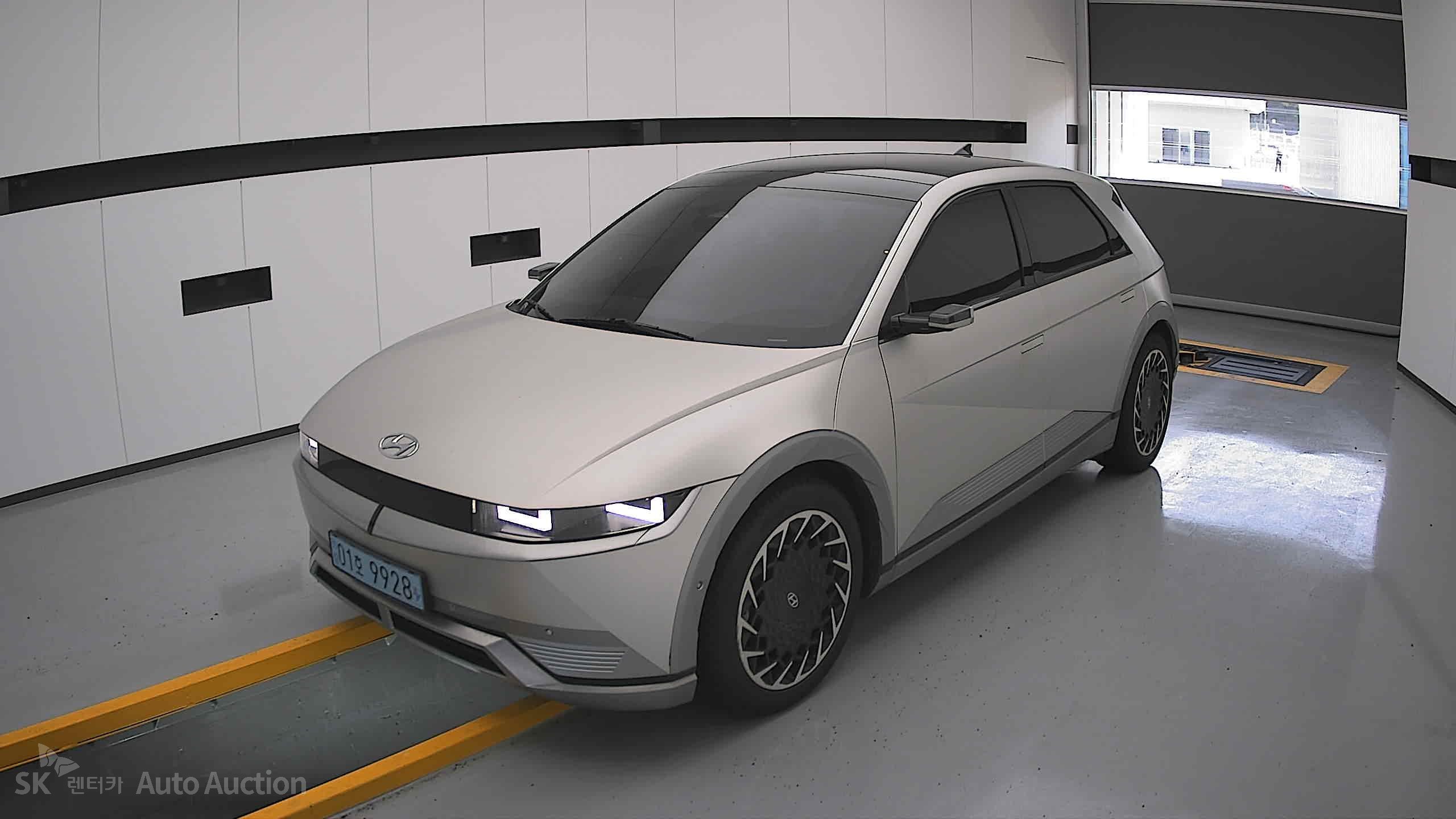 هيونداي Ioniq 2022 — صورة 11