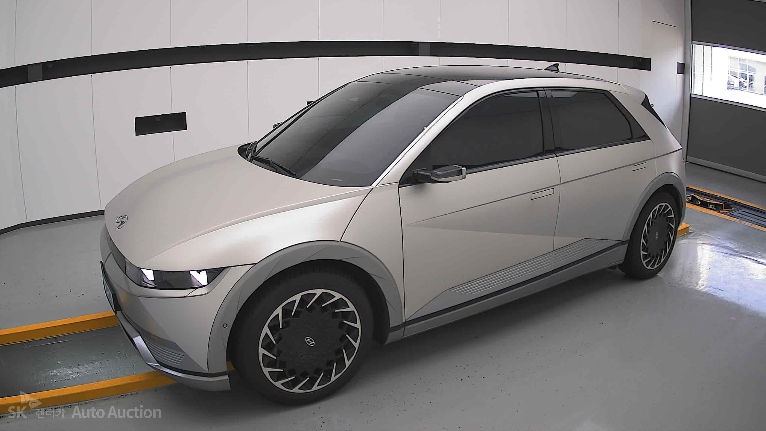 هيونداي Ioniq 2022 — صورة 12