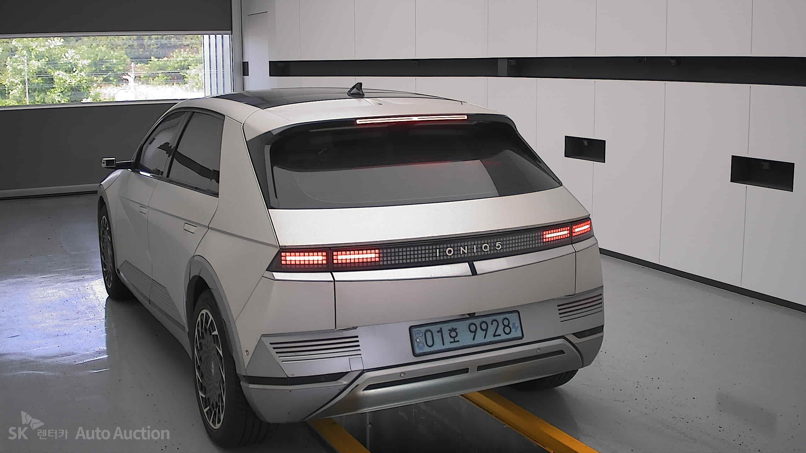 هيونداي Ioniq 2022 — صورة 15