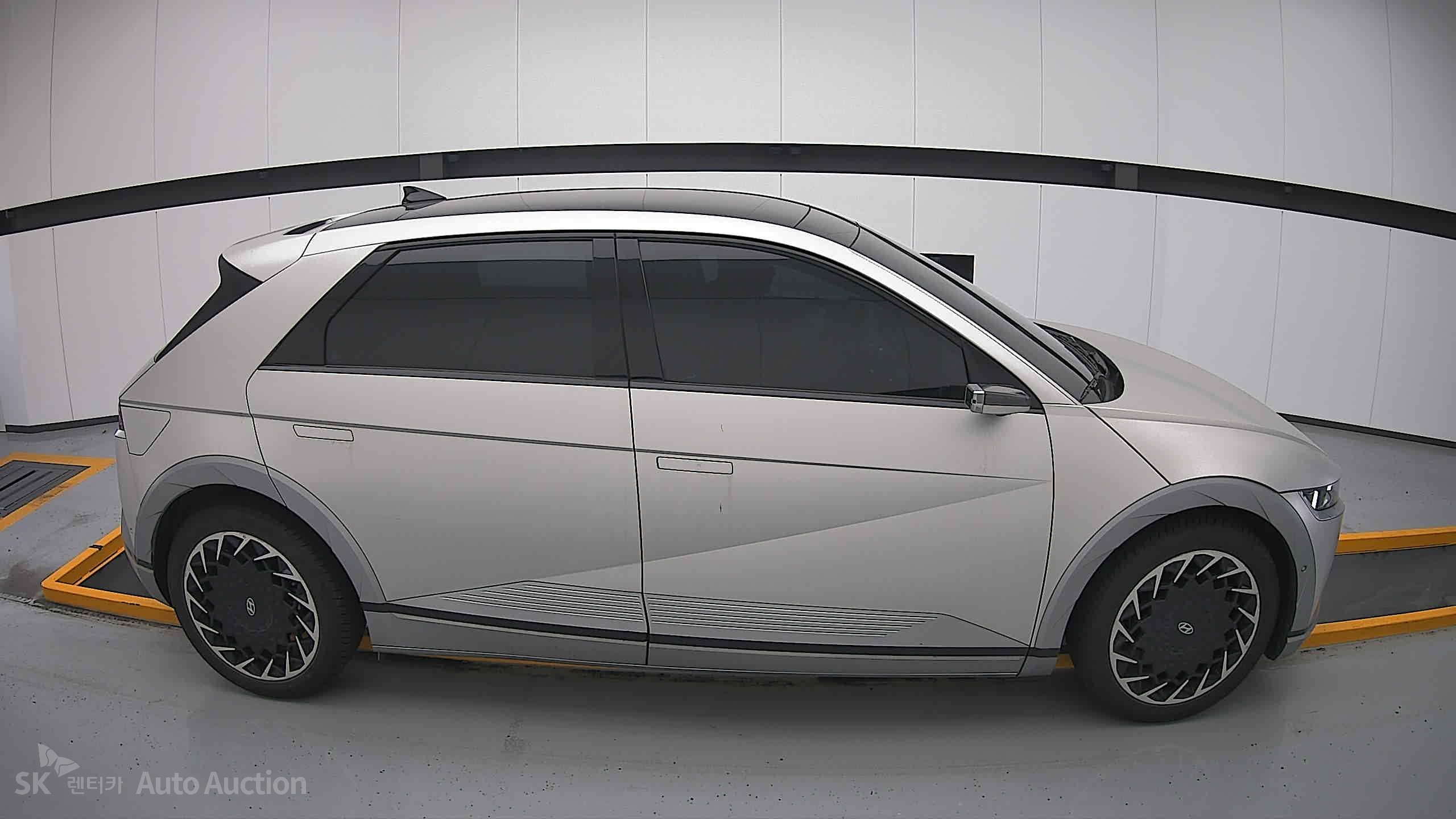 هيونداي Ioniq 2022 — صورة 19