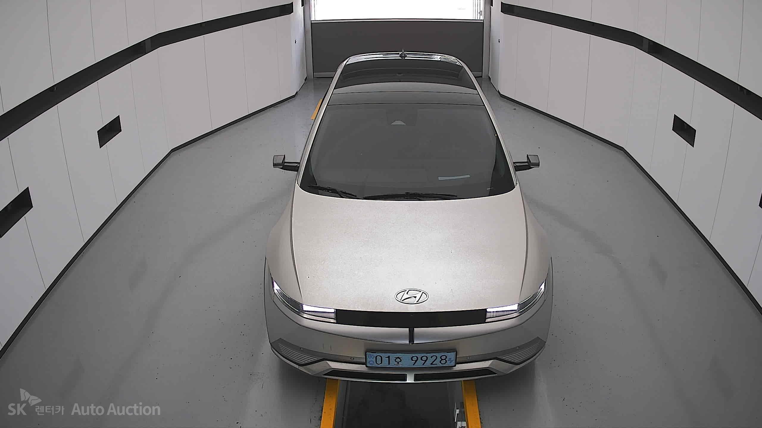 هيونداي Ioniq 2022 — صورة 24