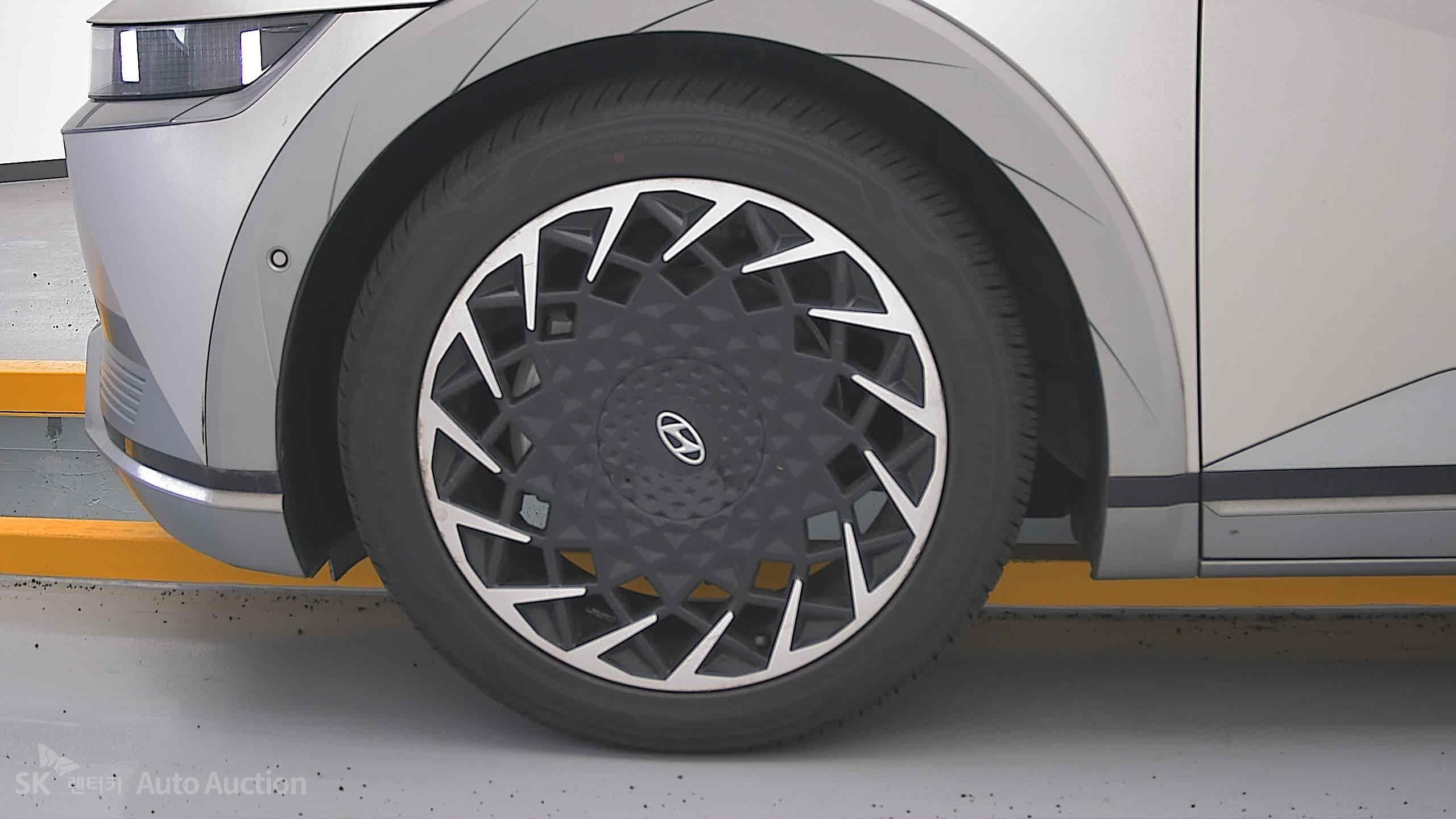هيونداي Ioniq 2022 — صورة 25