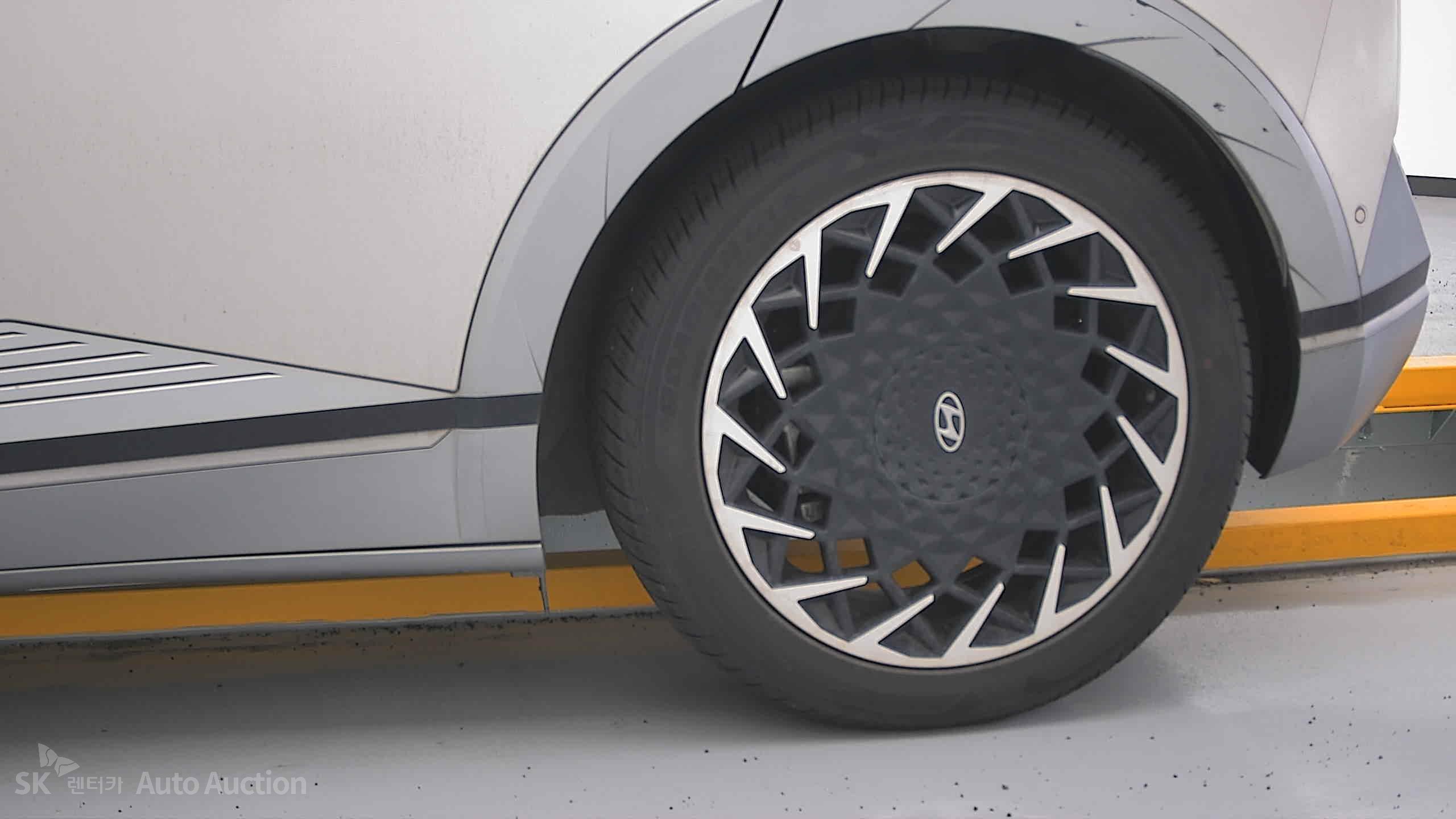 هيونداي Ioniq 2022 — صورة 26