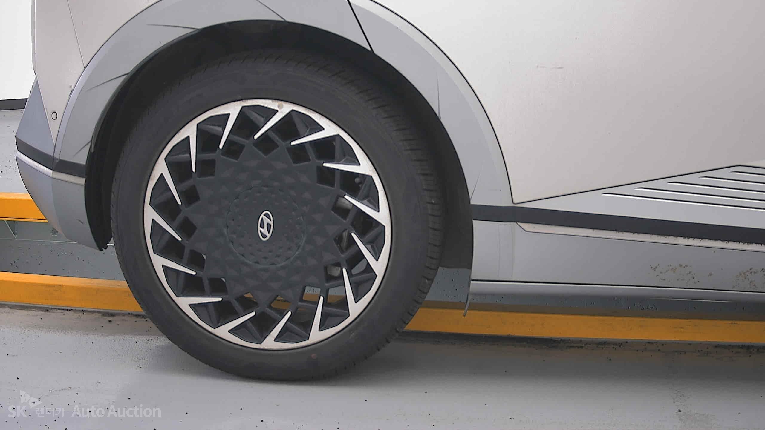 هيونداي Ioniq 2022 — صورة 27