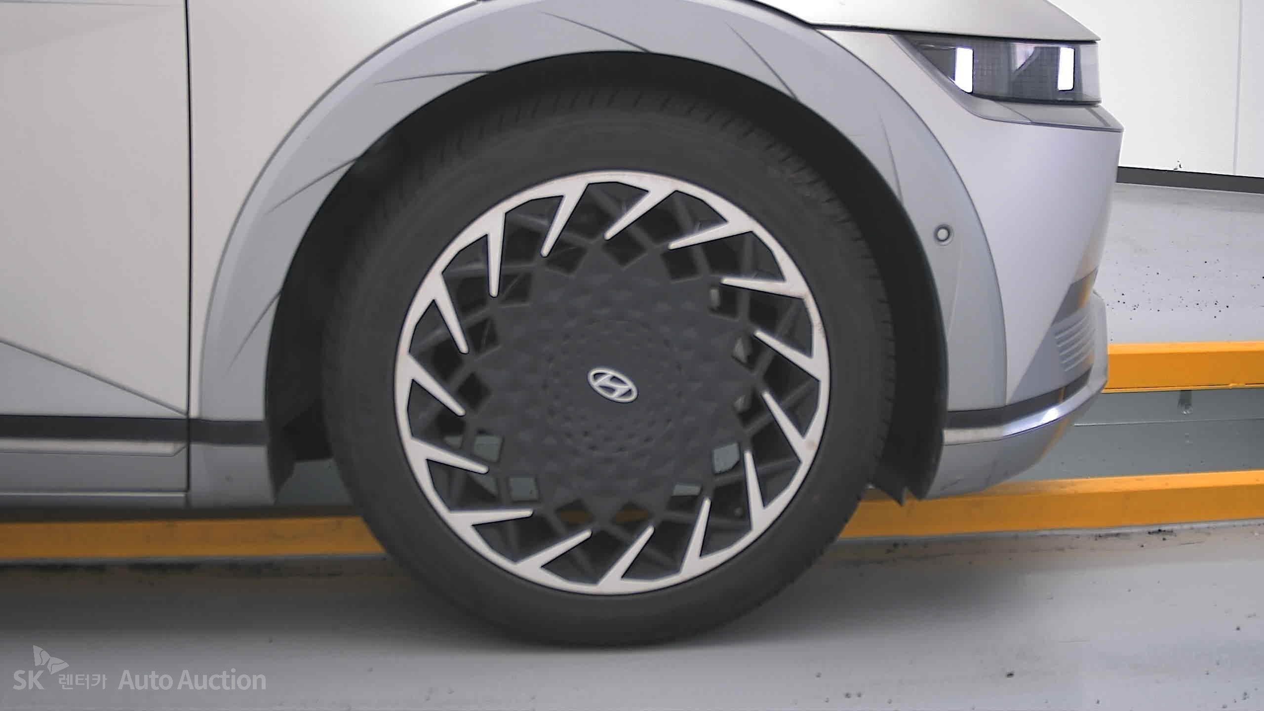 هيونداي Ioniq 2022 — صورة 28