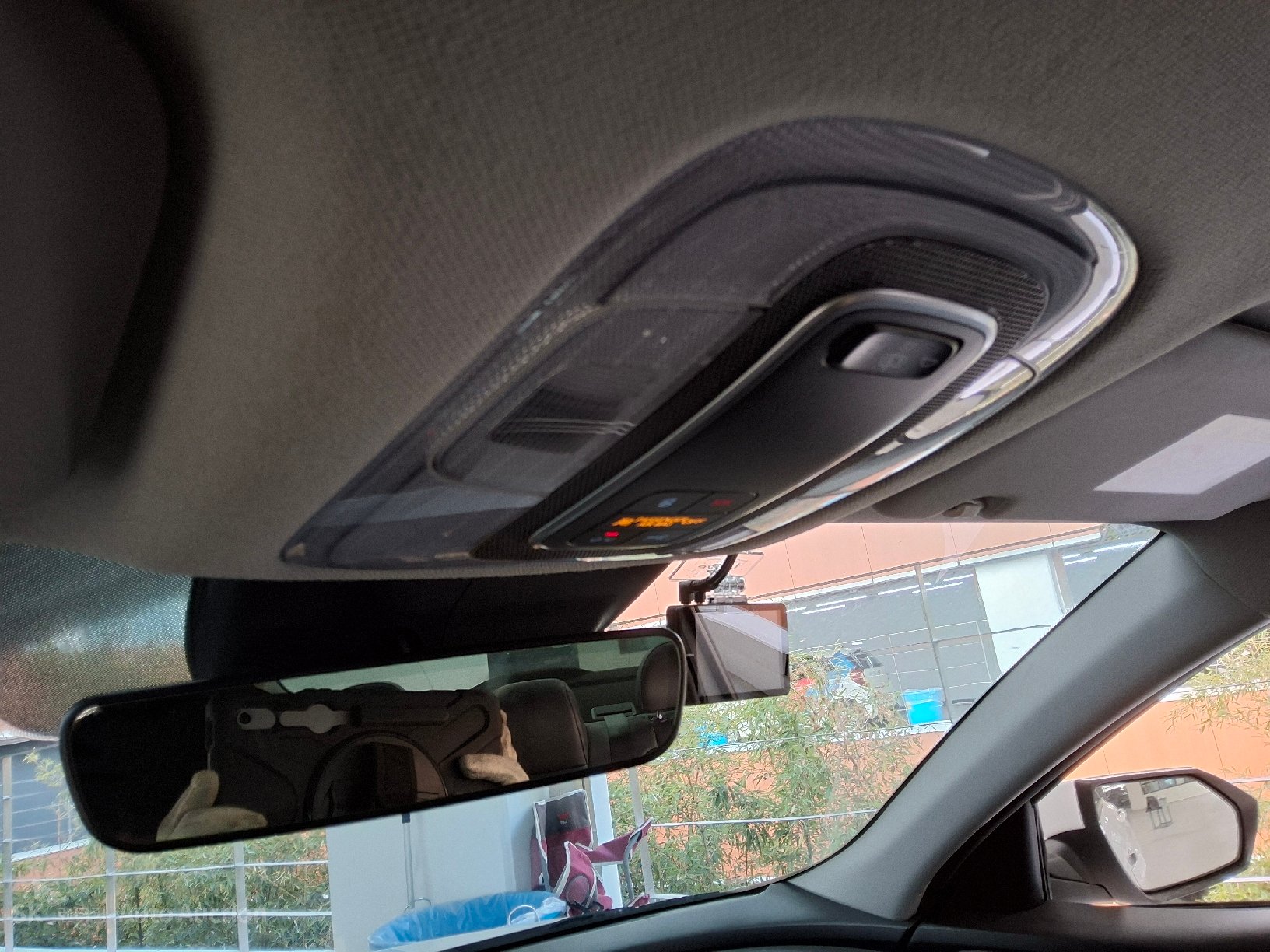 صورة إضافية