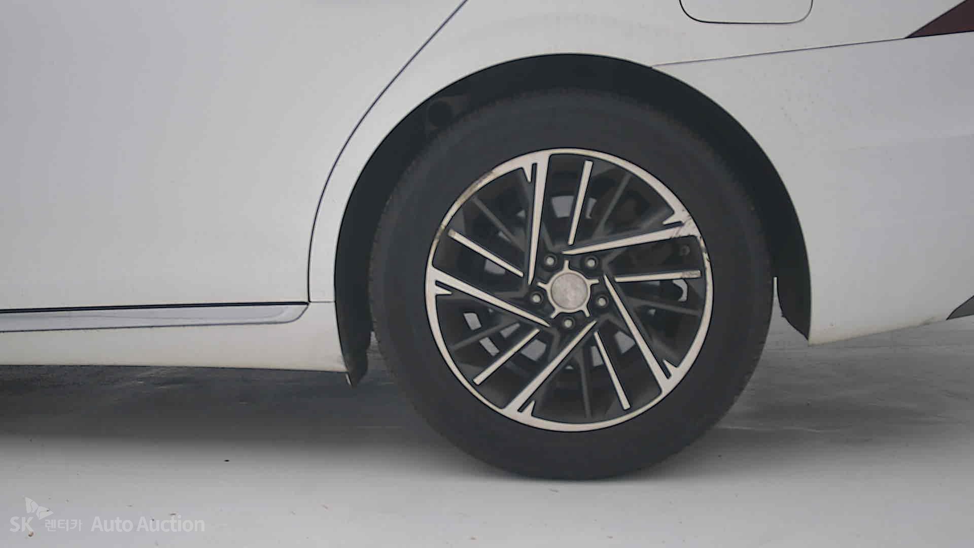 صورة إضافية