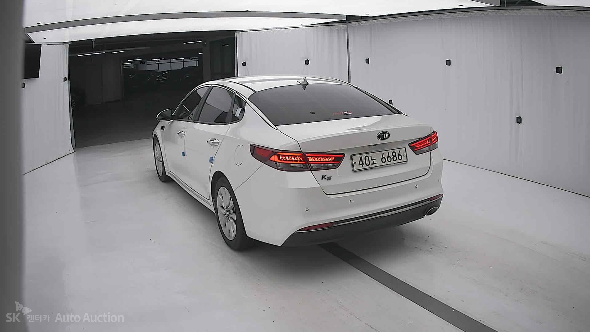 صورة إضافية