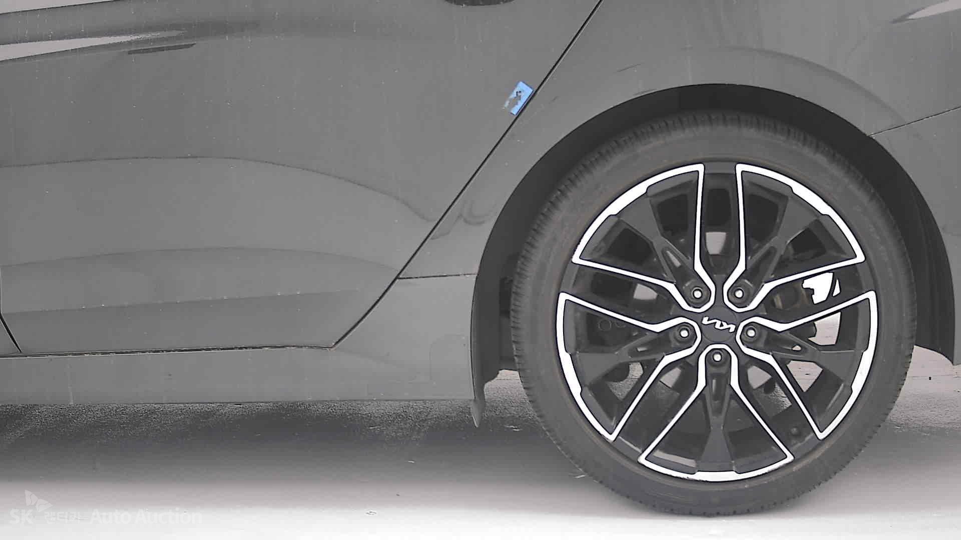 صورة إضافية