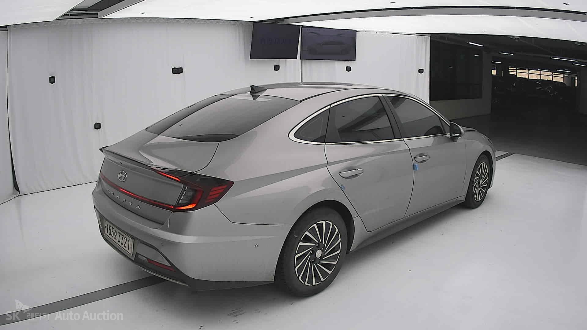 صورة إضافية