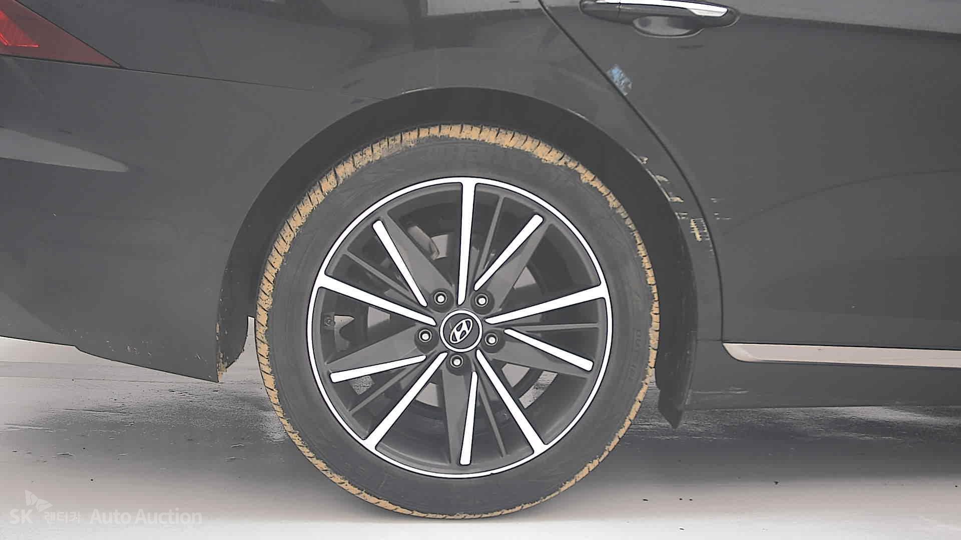 صورة إضافية