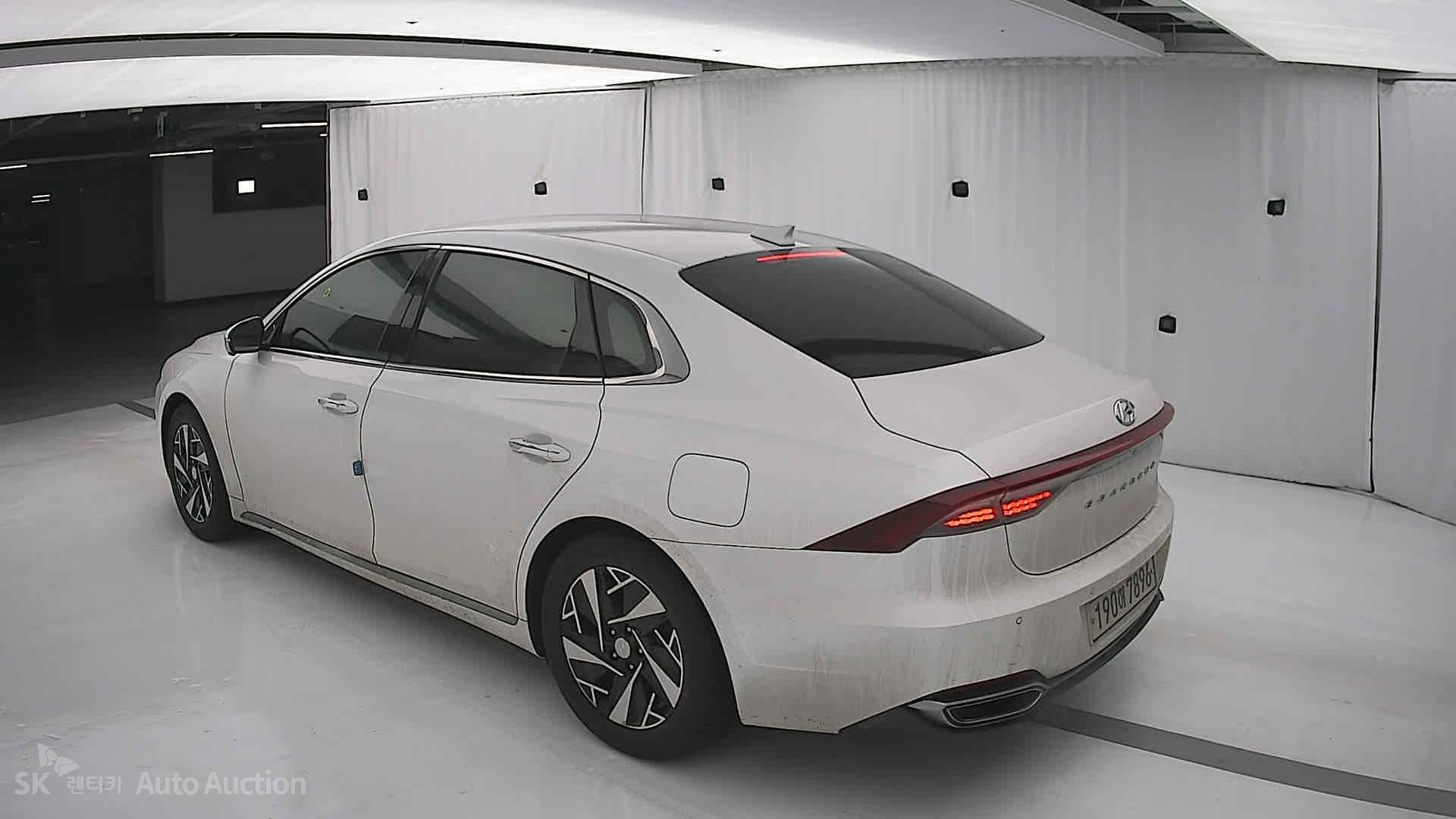 صورة إضافية